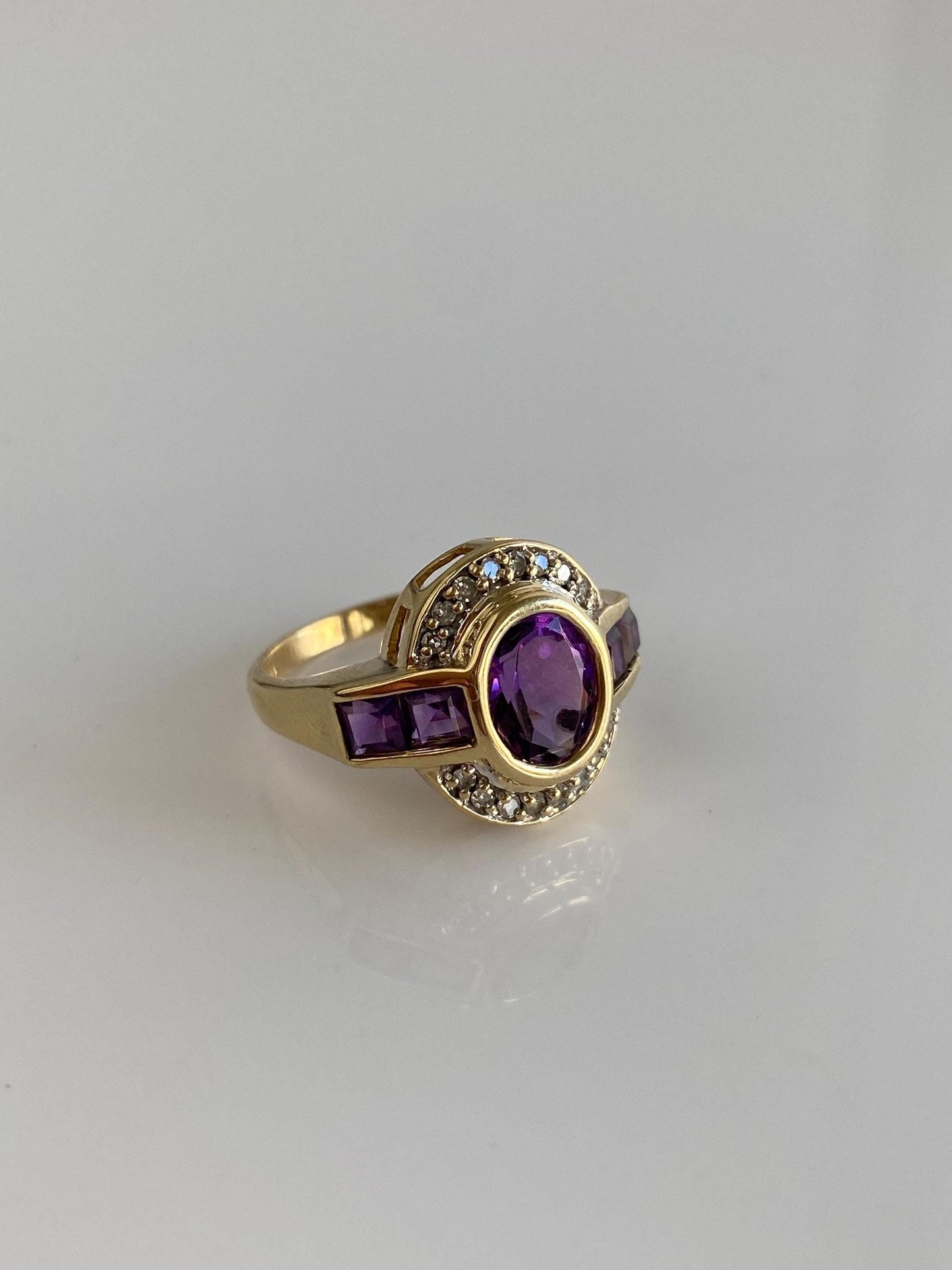 Vintage Solid 14k Yellow Gold Diamond Halo Amethyst Ring - Size 6.5