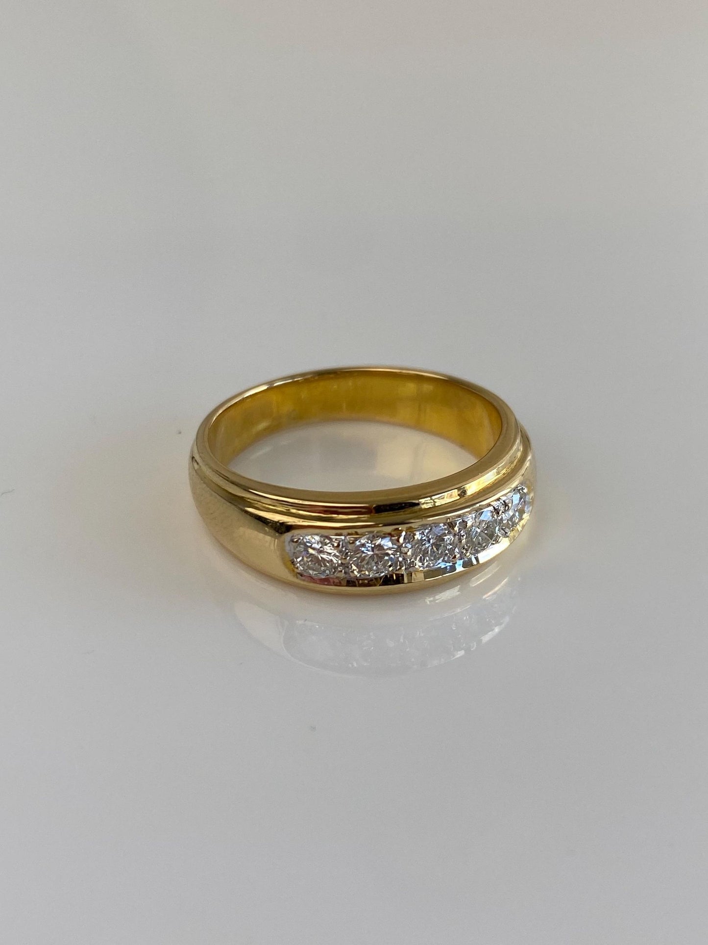 Vintage Solid 18k Yellow Gold Diamond Ring Band - Size 9.25