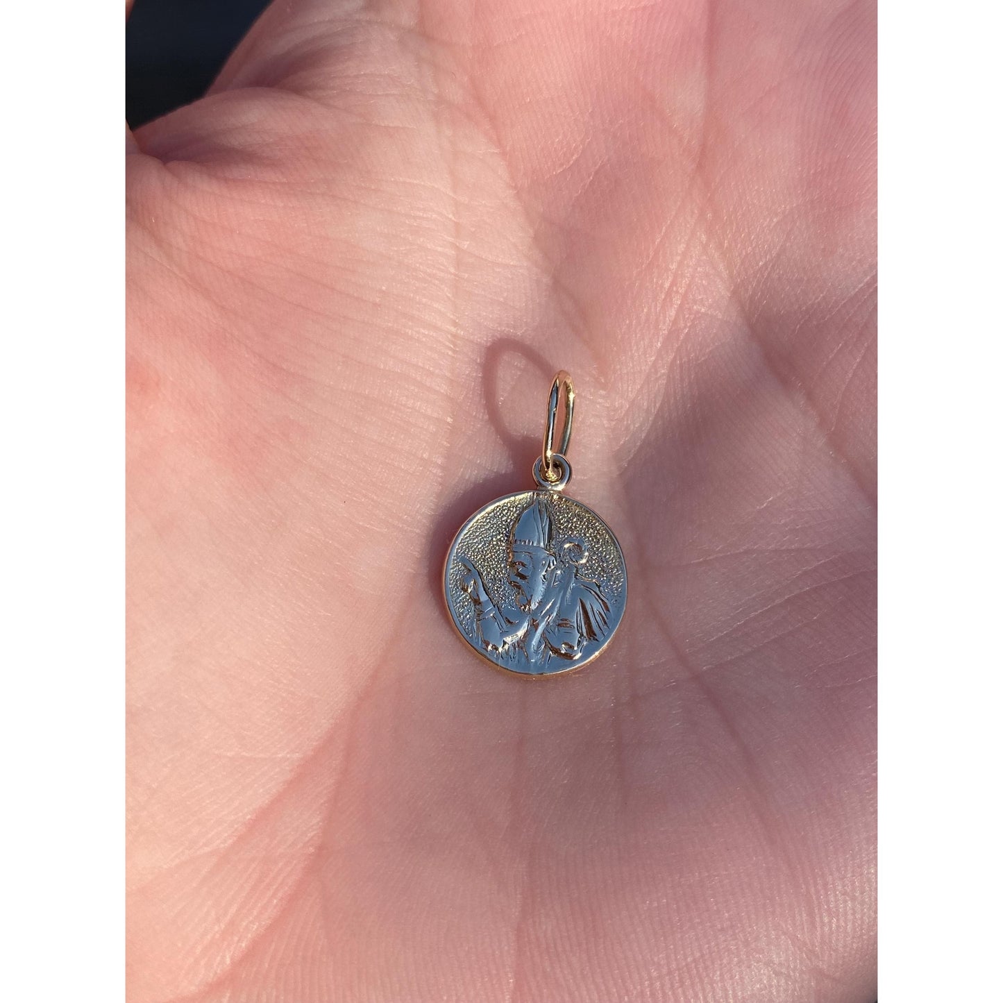 Vintage Solid 14k Yellow Gold Religious Charm