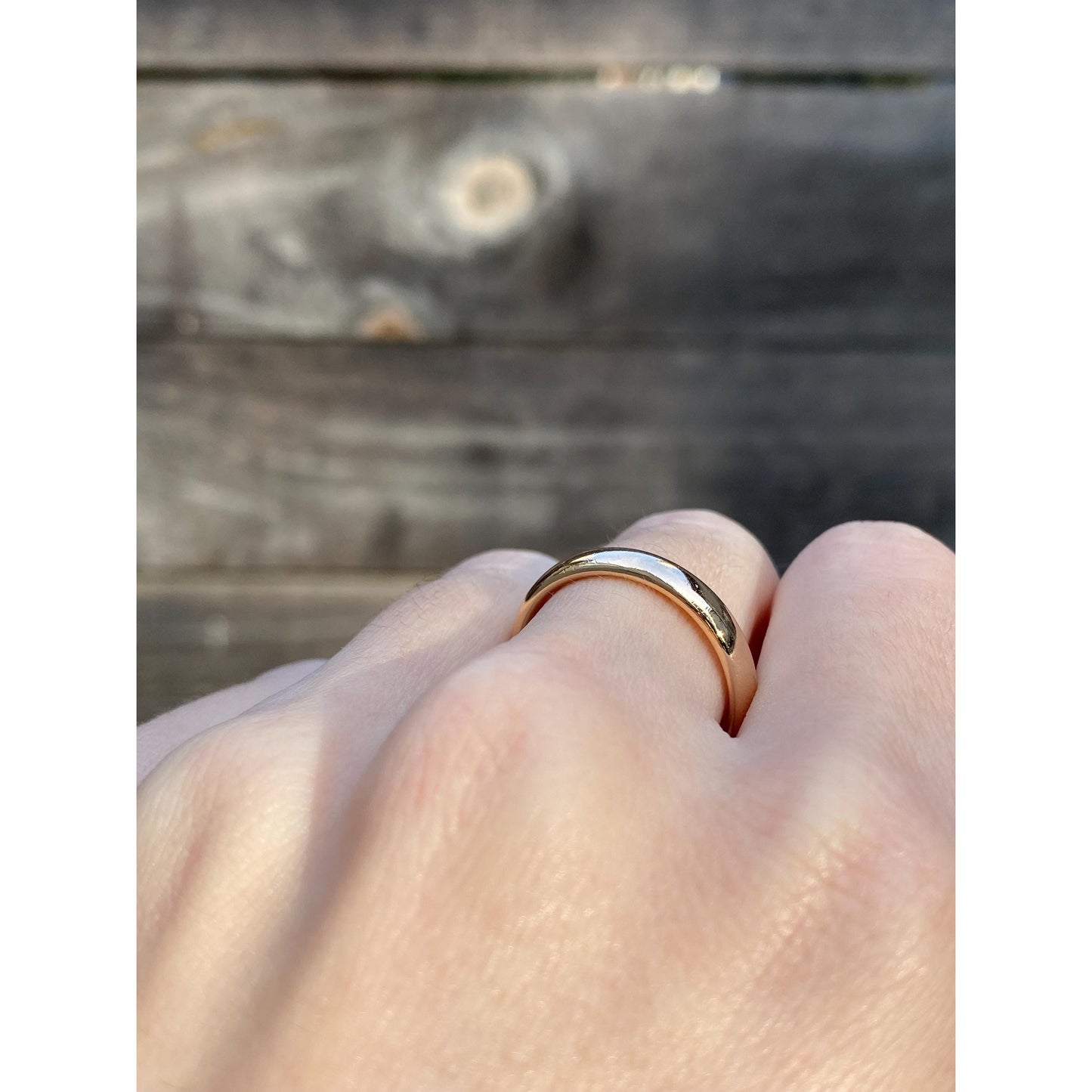 Vintage Solid 18k Yellow Gold Ring Band - Size 7.75