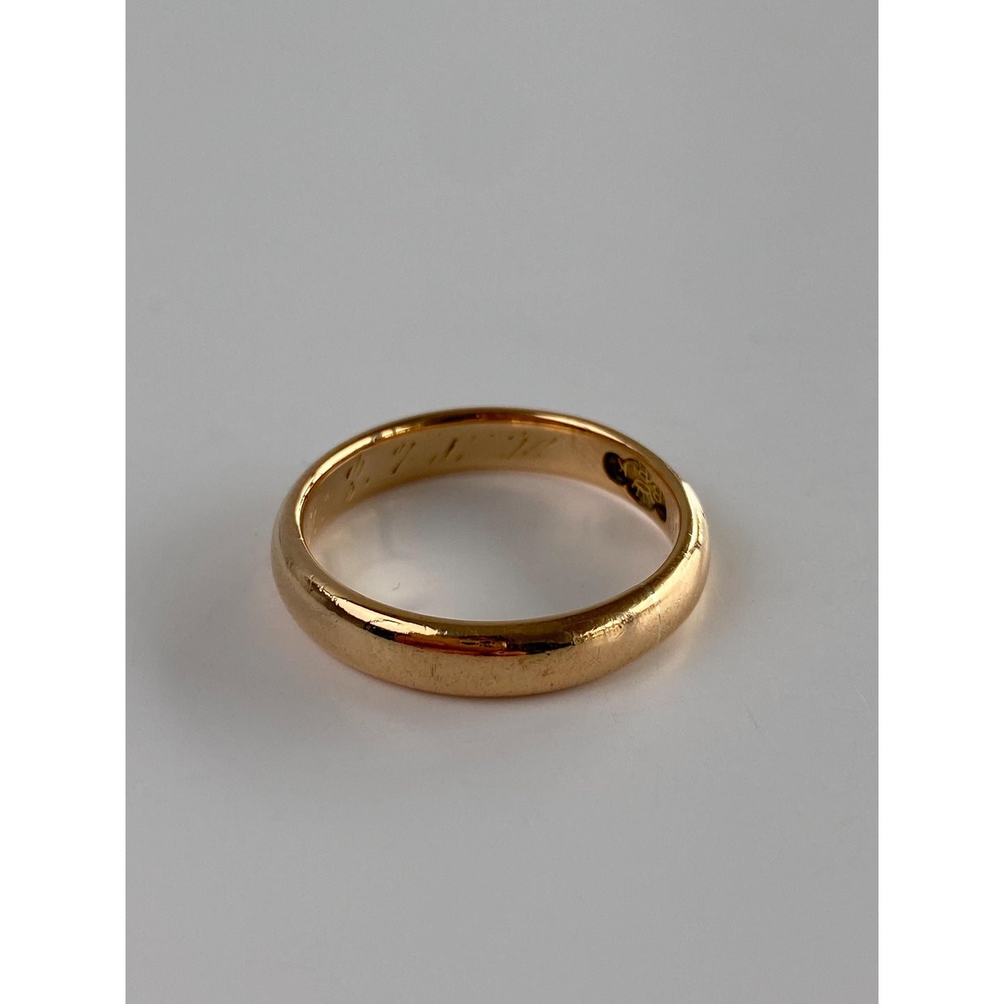 Vintage Solid 18k Yellow Gold Ring Band - Size 7.75