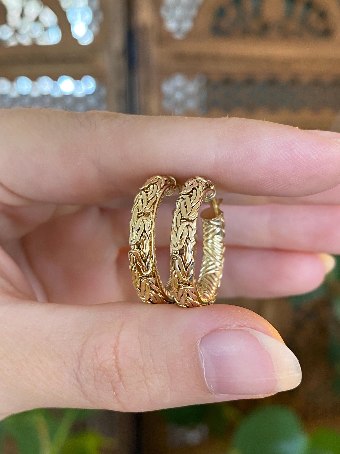 Vintage 14k Yellow Gold Byzantine Chain Hoop Earrings