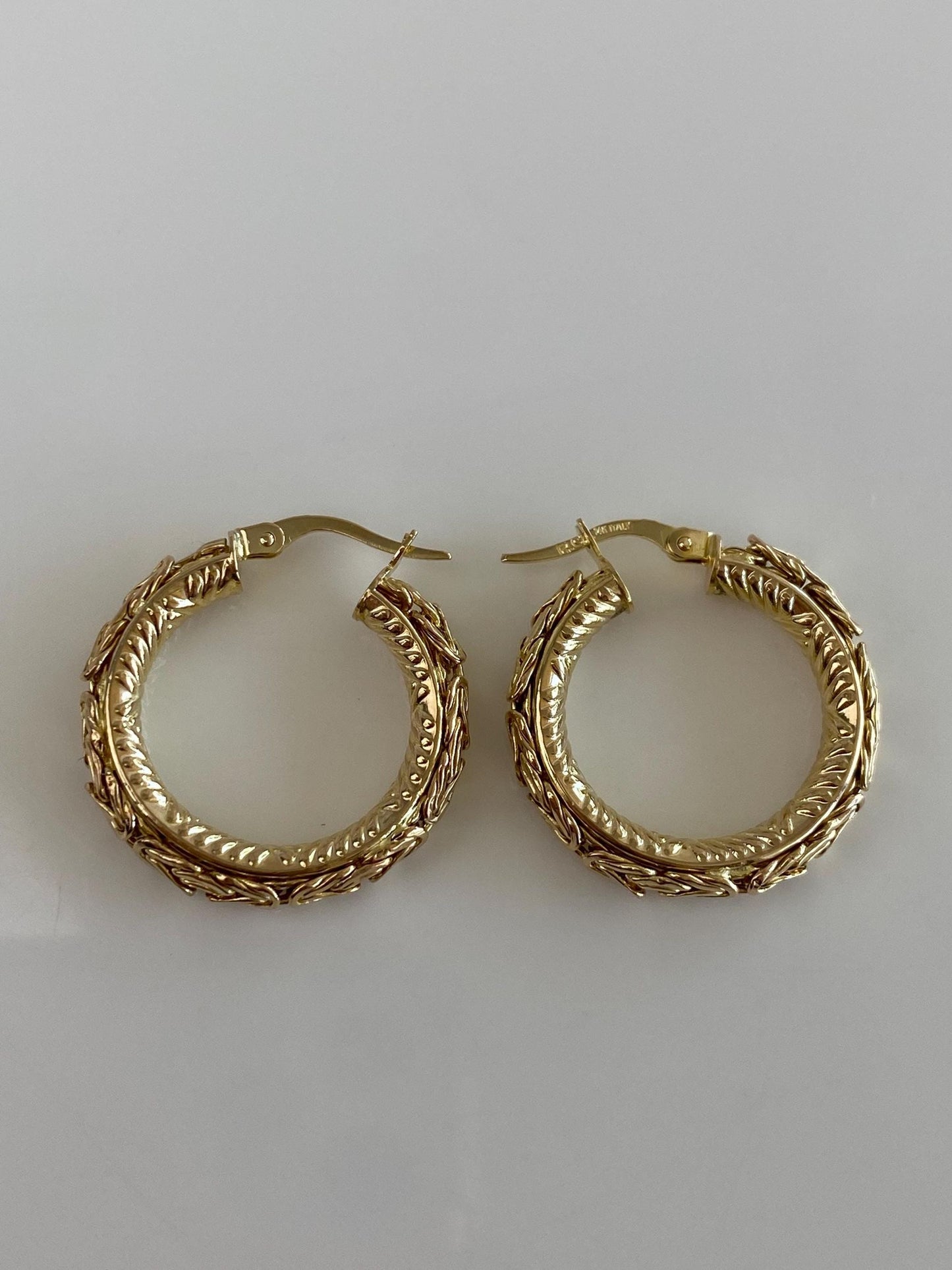 Vintage 14k Yellow Gold Byzantine Chain Hoop Earrings