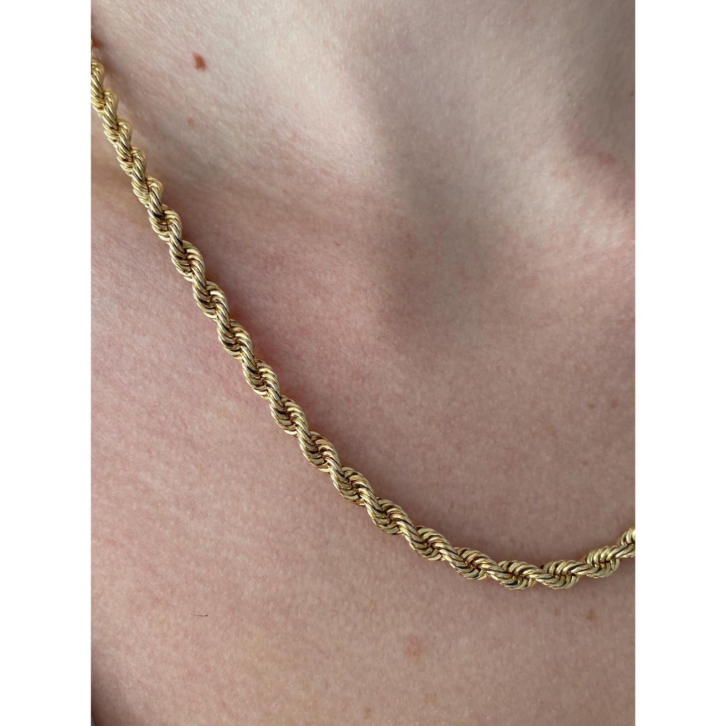 Vintage Solid 14k Yellow Gold Chunky Rope Chain Necklace - 18.25 inches