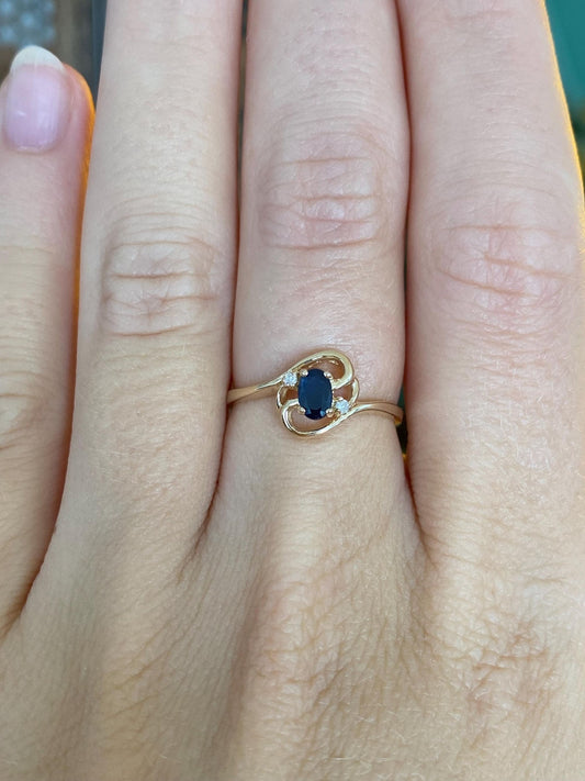 Solid 14k Yellow Gold Diamonds Blue Sapphire Dainty Ring - Size 6.5