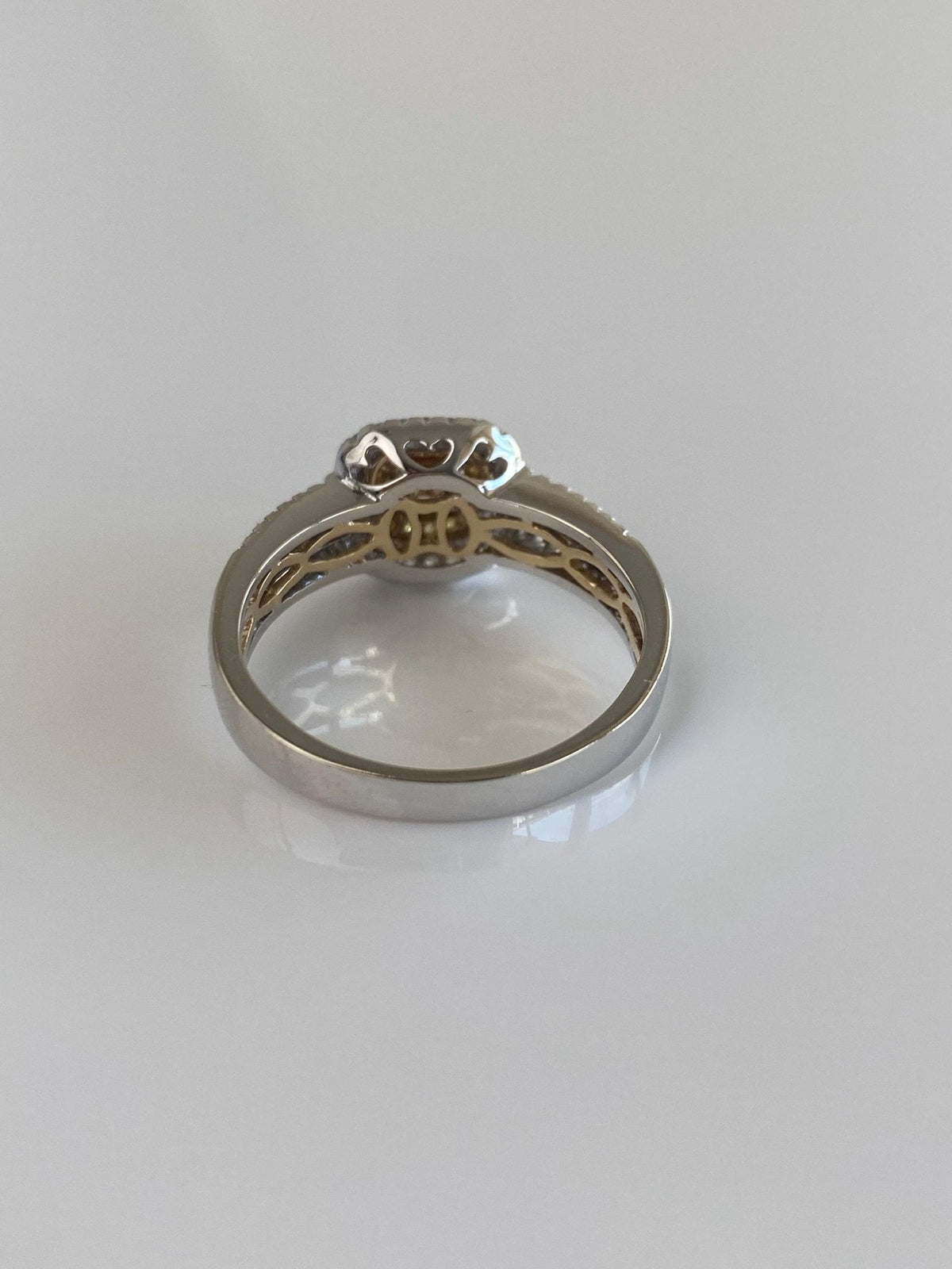 Vintage Solid 14k White Gold Yellow & Clear Diamonds Ring - Size 7.25