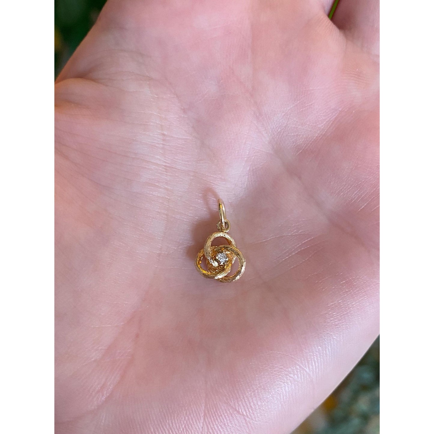 Vintage Solid 14k Yellow Gold Clear Sapphire Knot Charm