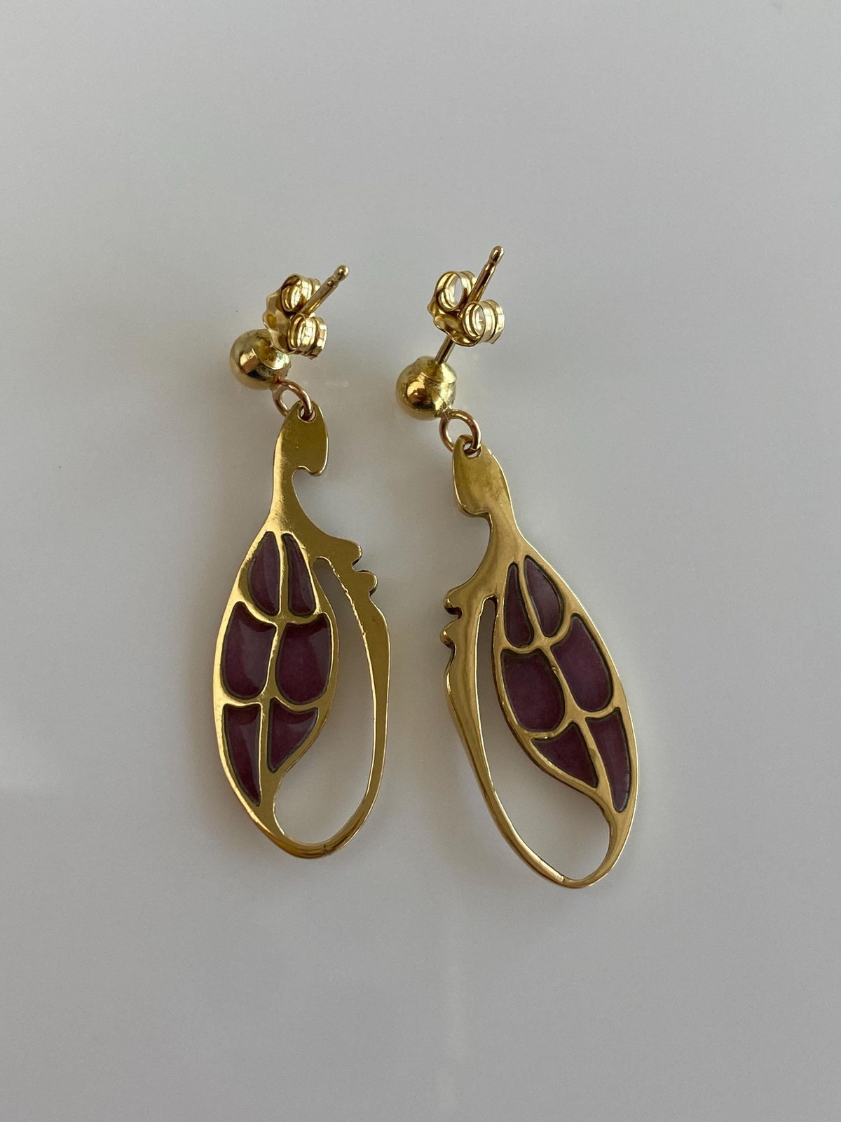 Vintage Solid 18k Yellow Gold Light Purple Enamel Wings Dangle Stud Earrings