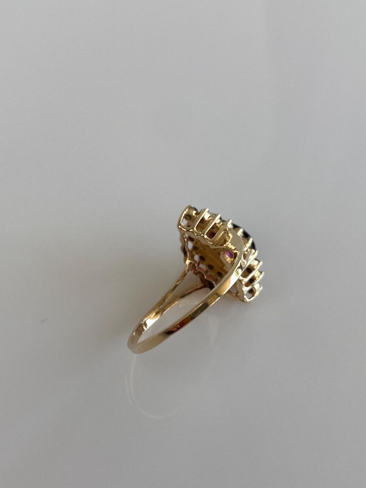 Vintage Solid 14k Yellow Gold Diamond Halo Pink Tourmaline Ring - Size 7.5