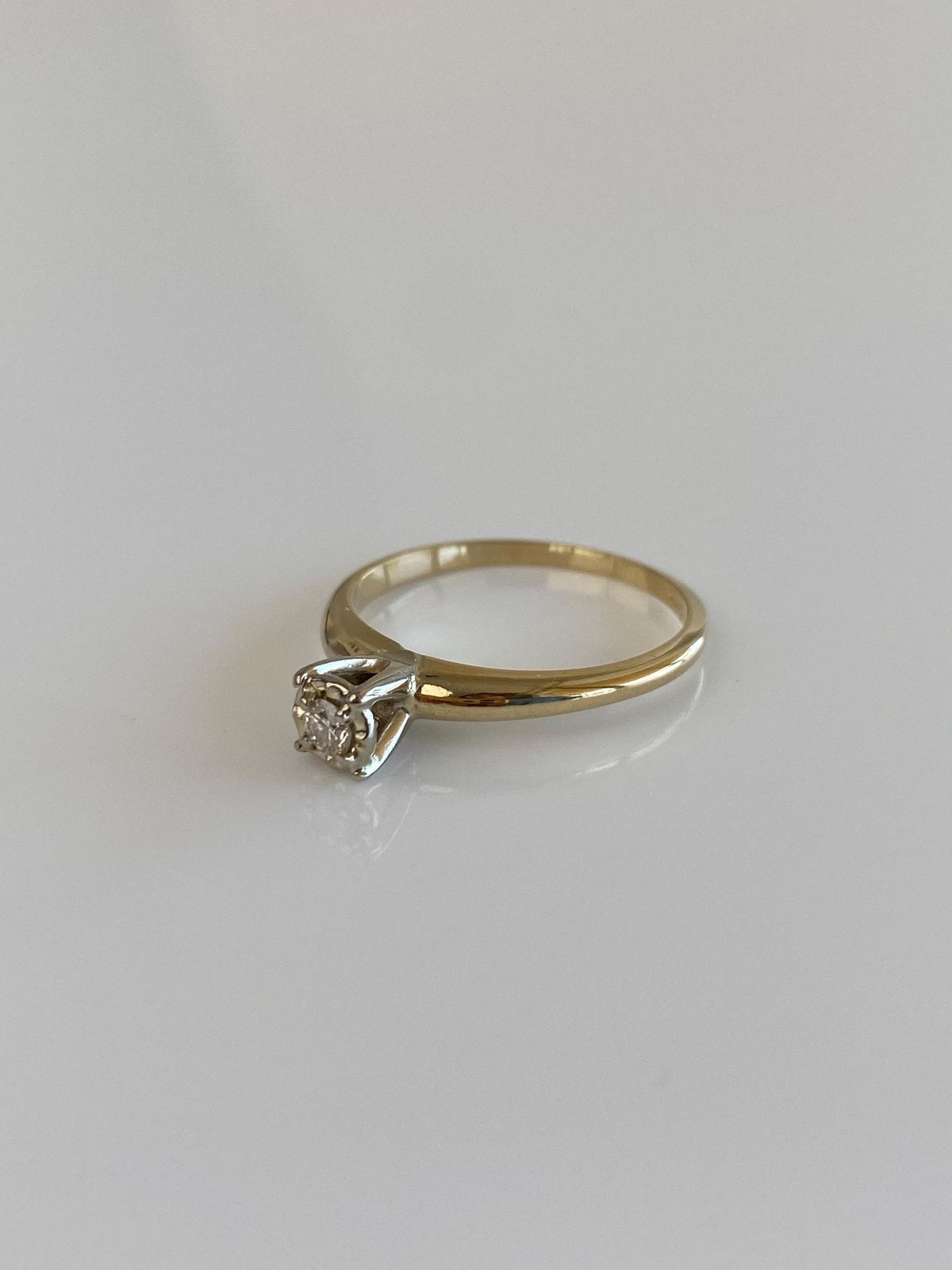 Vintage Solid 14k White & Yellow Gold Diamond Ring - Size 6