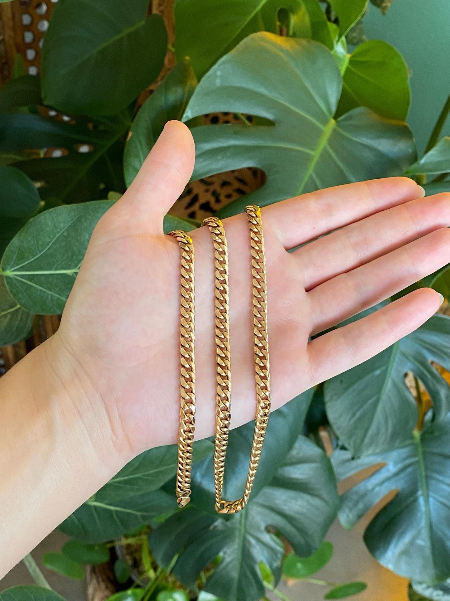 Vintage 10k Yellow Gold Chunky Curb Chain Necklace - 23 inches