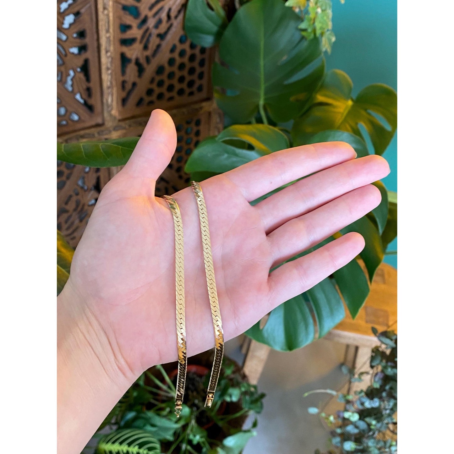 Vintage Solid 14k Yellow Gold Chunky Herringbone Chain Necklace - 18.5 inches