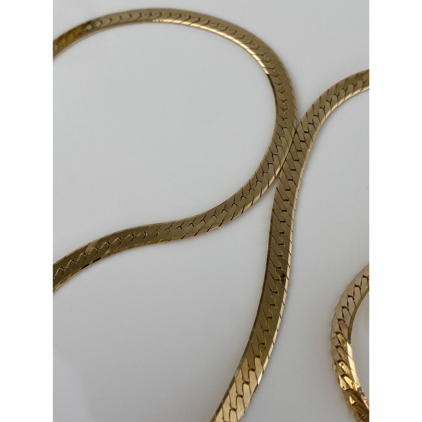 Vintage Solid 14k Yellow Gold Chunky Herringbone Chain Necklace - 18.5 inches