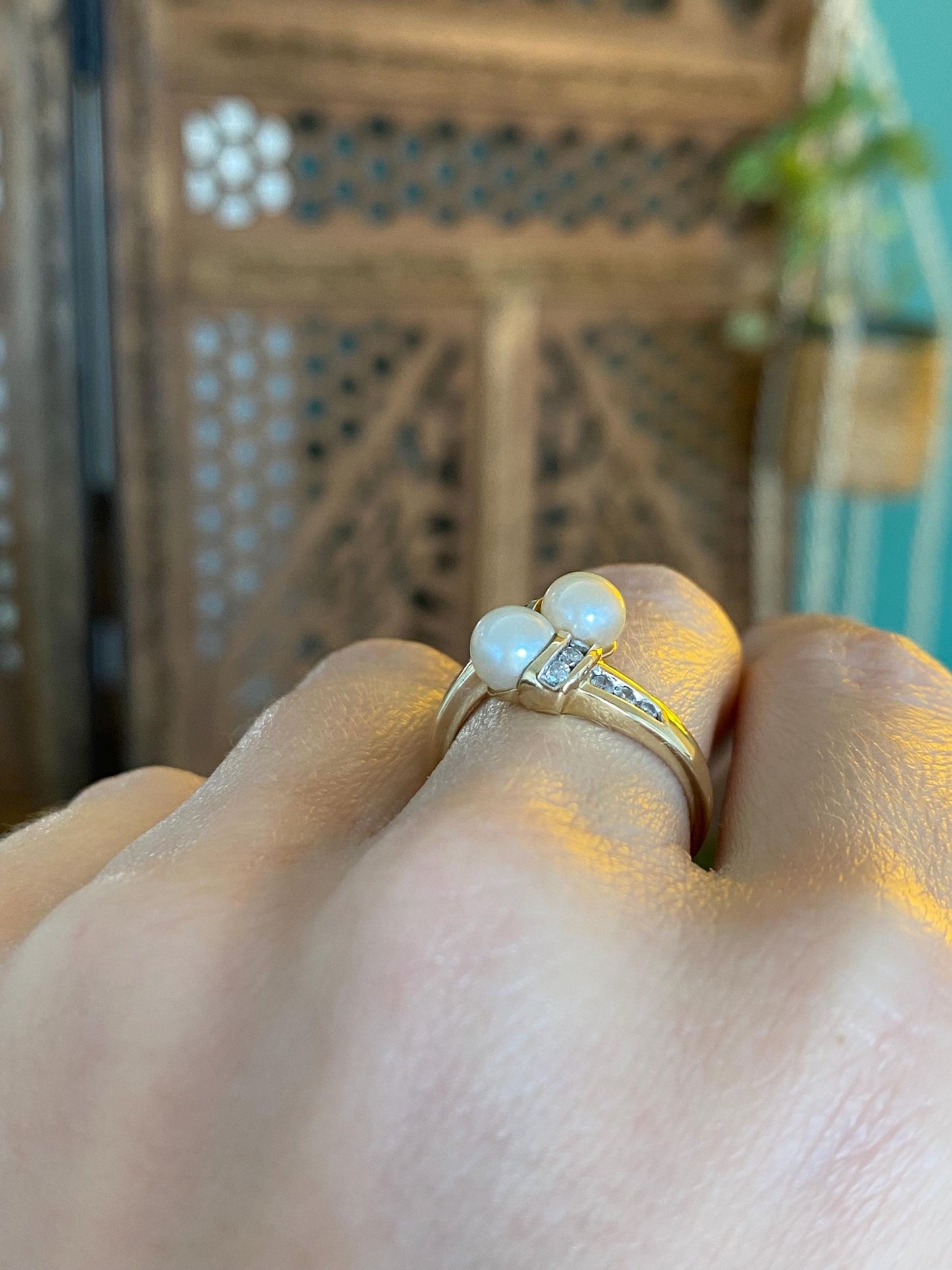 Vintage Solid 14k Yellow Gold Diamond Pearl Bypass Ring - Size 6.75