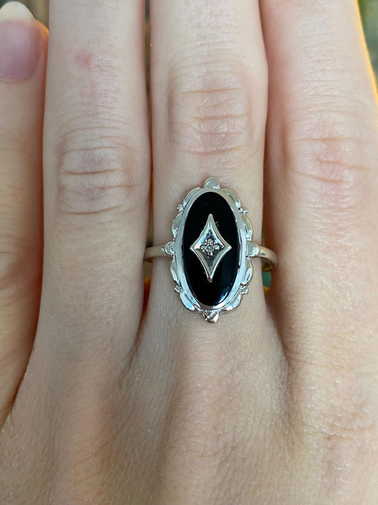 Vintage Solid 10k White Gold Onyx Diamond Ring - Size 8
