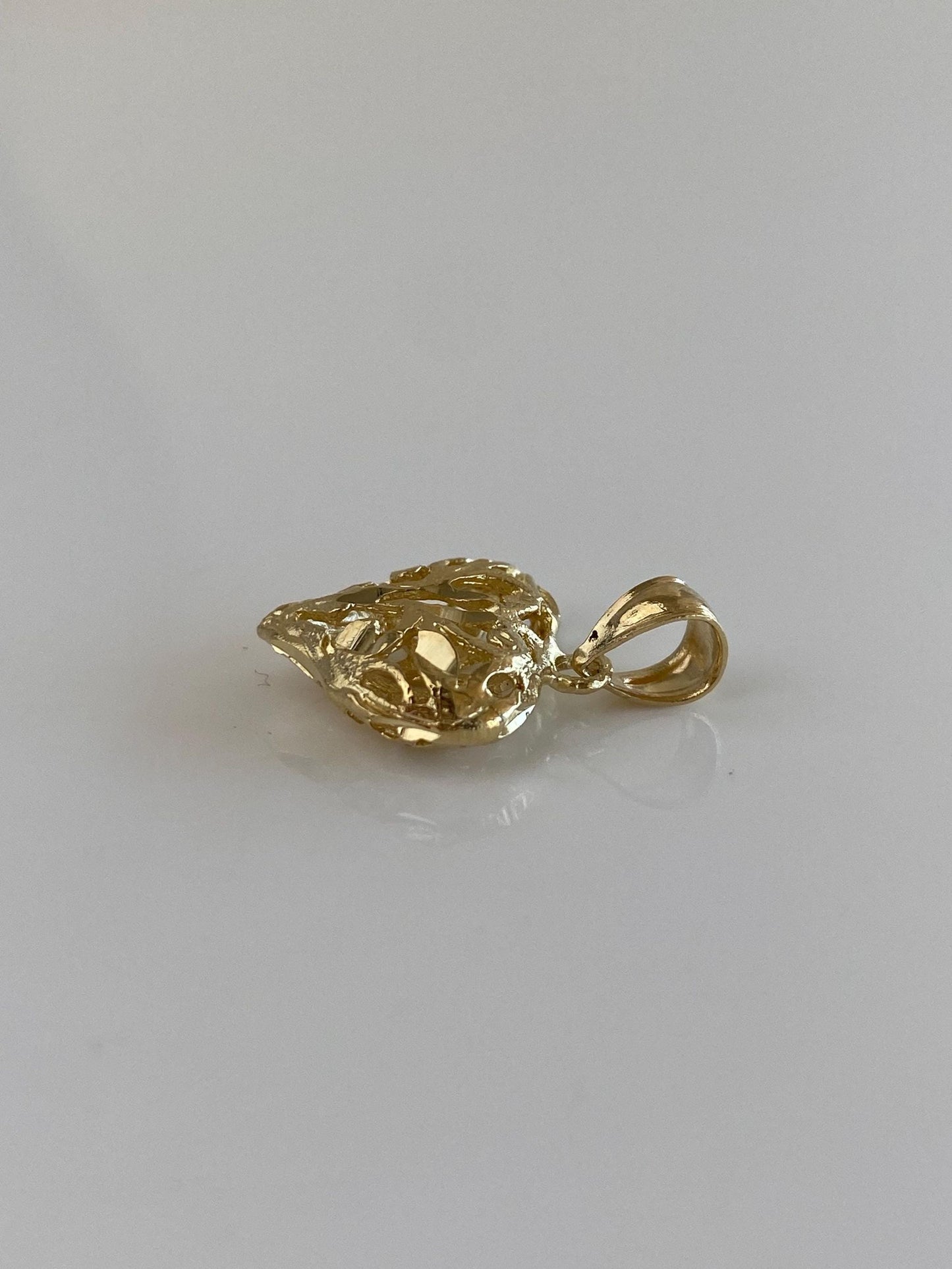Vintage Solid 14k Yellow Gold Diamond Cut Open Work Heart Charm
