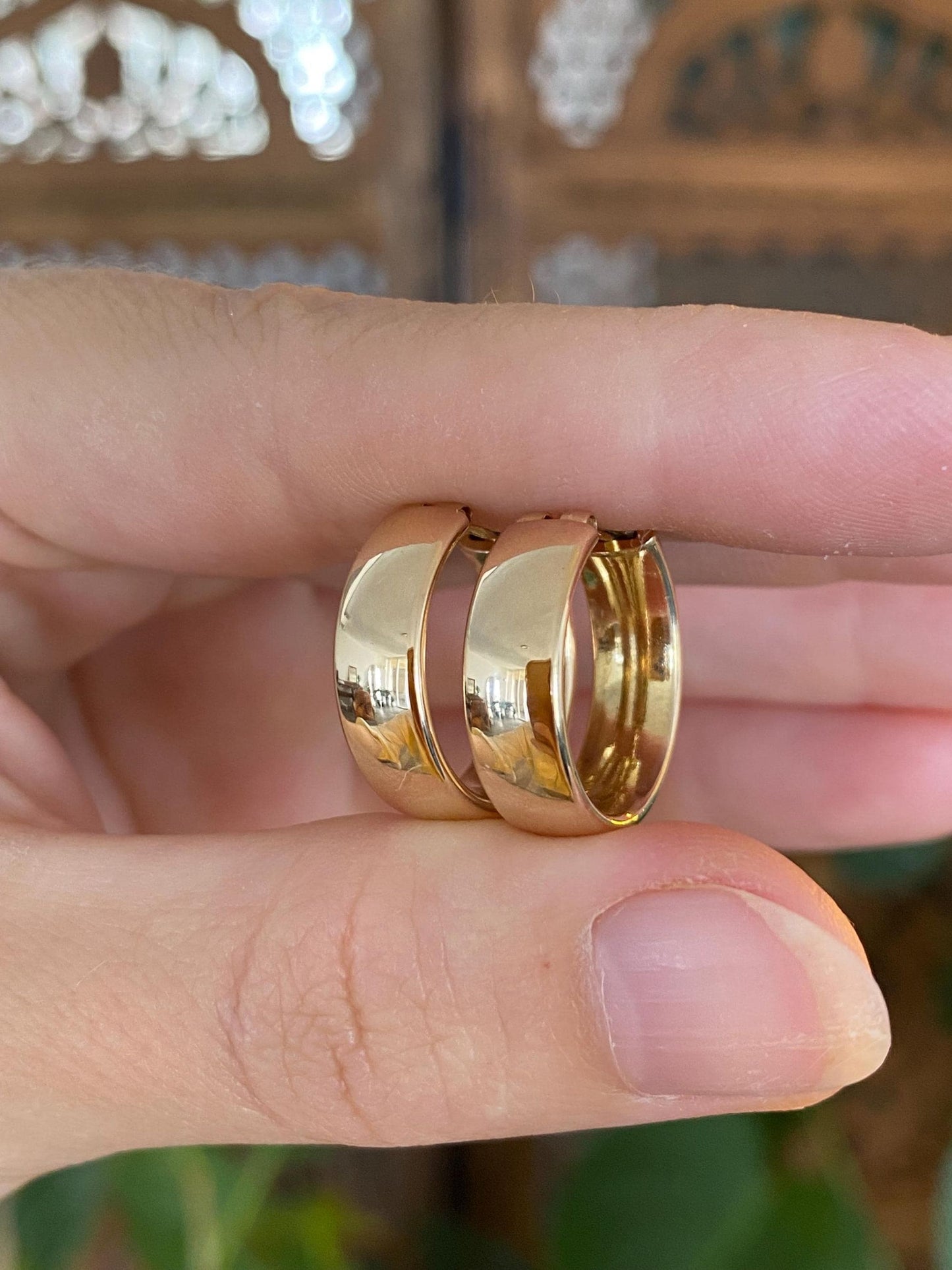 Vintage 14k Yellow Gold Hoop Earrings