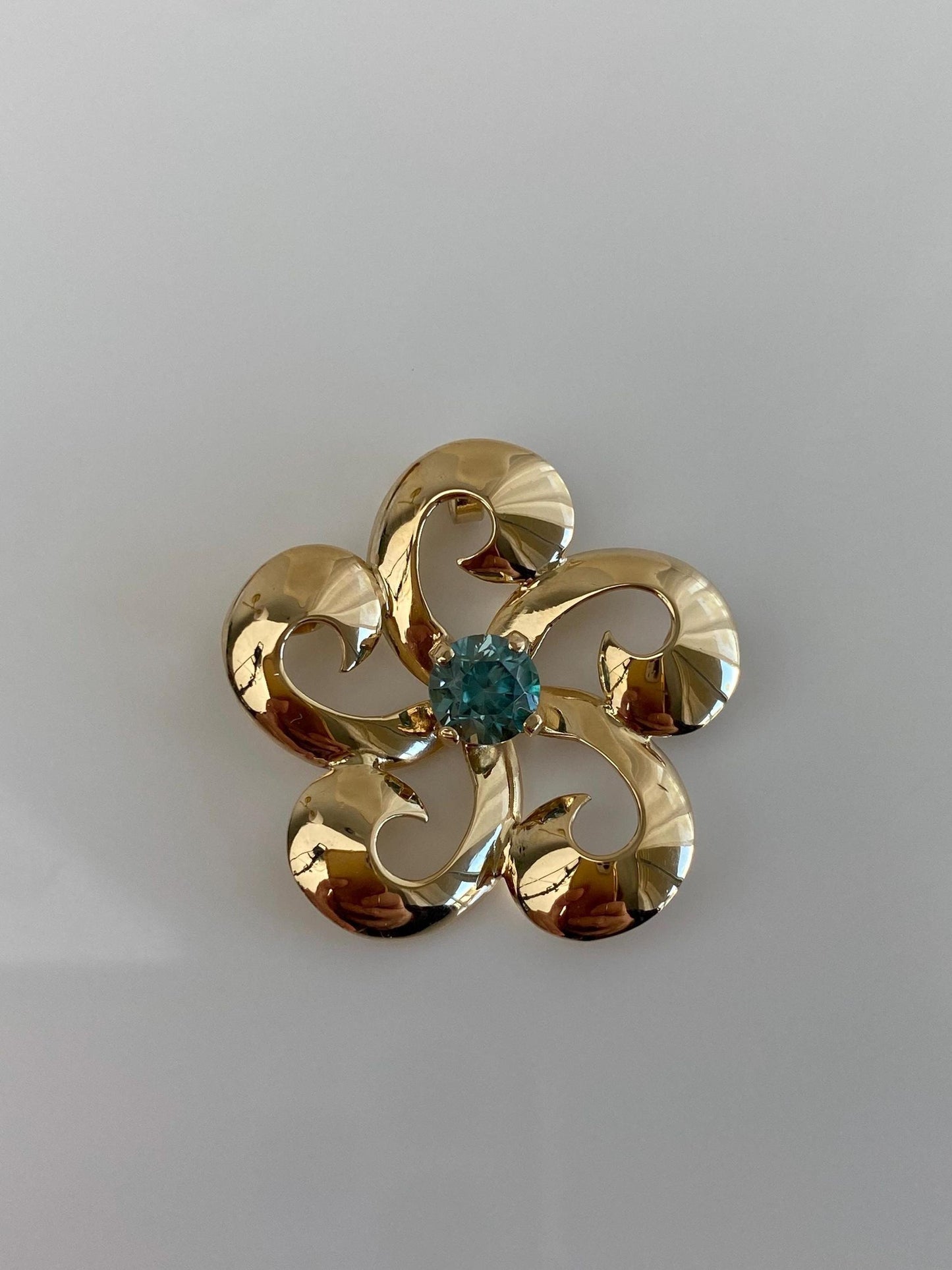 Vintage Solid 14k Yellow Gold Blue Zircon Flower Spiral Slide Charm