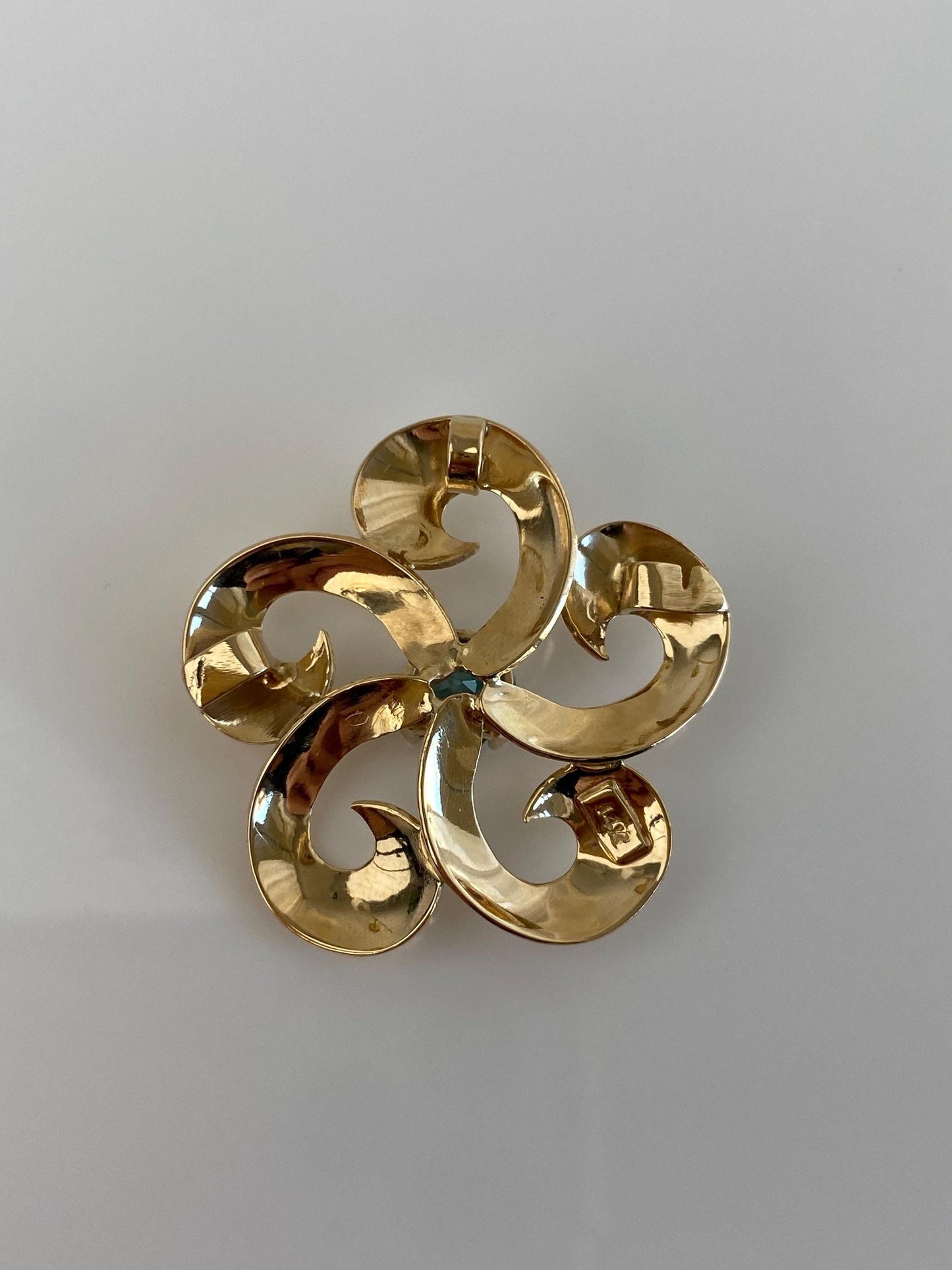 Vintage Solid 14k Yellow Gold Blue Zircon Flower Spiral Slide Charm