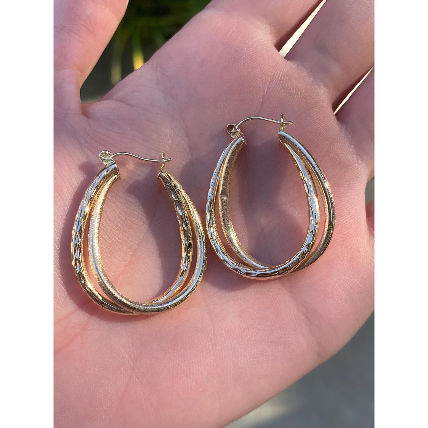 Vintage 14k Yellow Gold Hammered Satin Layered Oval Hoop Earrings