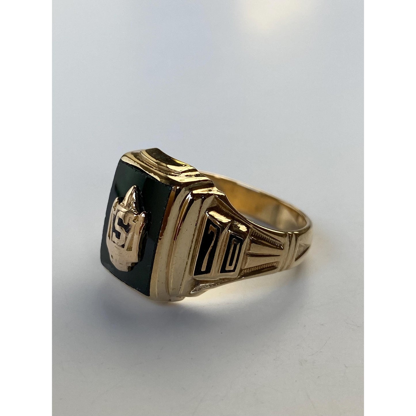 Vintage Solid 10k Yellow Gold Green Spinel 1970 Class Ring - Size 9.5