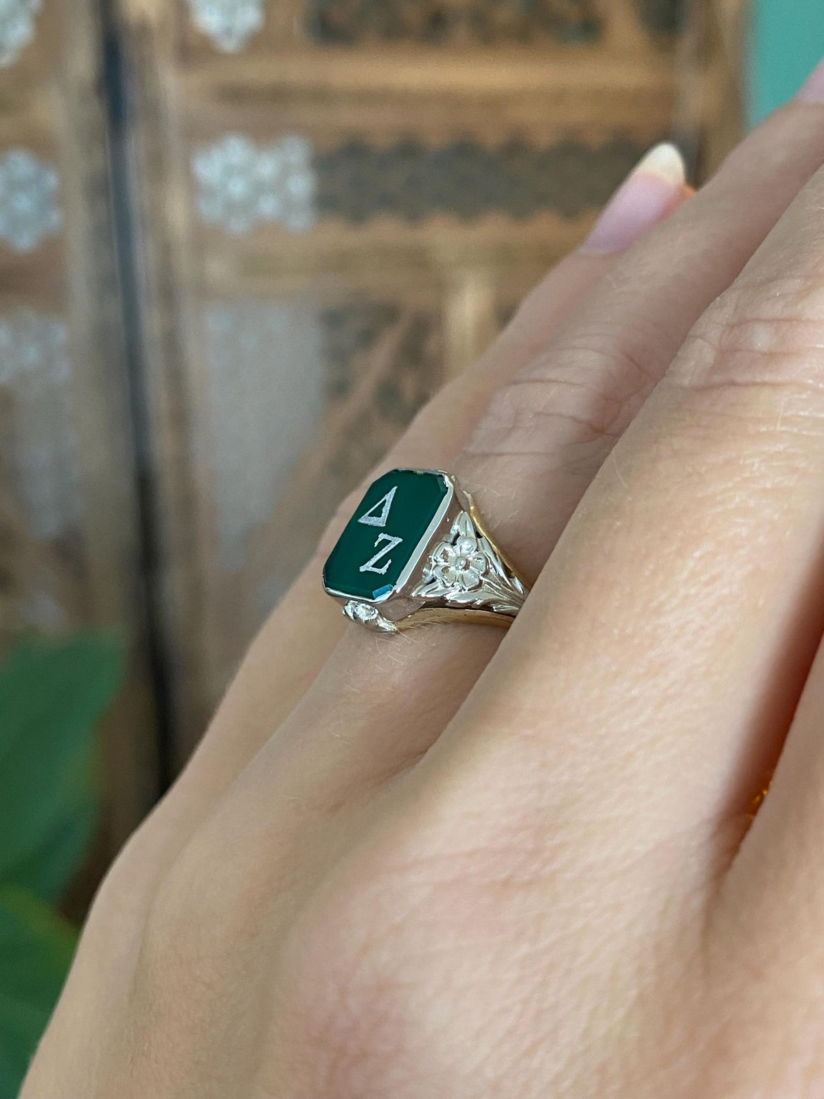 Vintage Solid 10k White & Yellow Gold Green Delta Zeta Art Deco Style Ring - Size 5