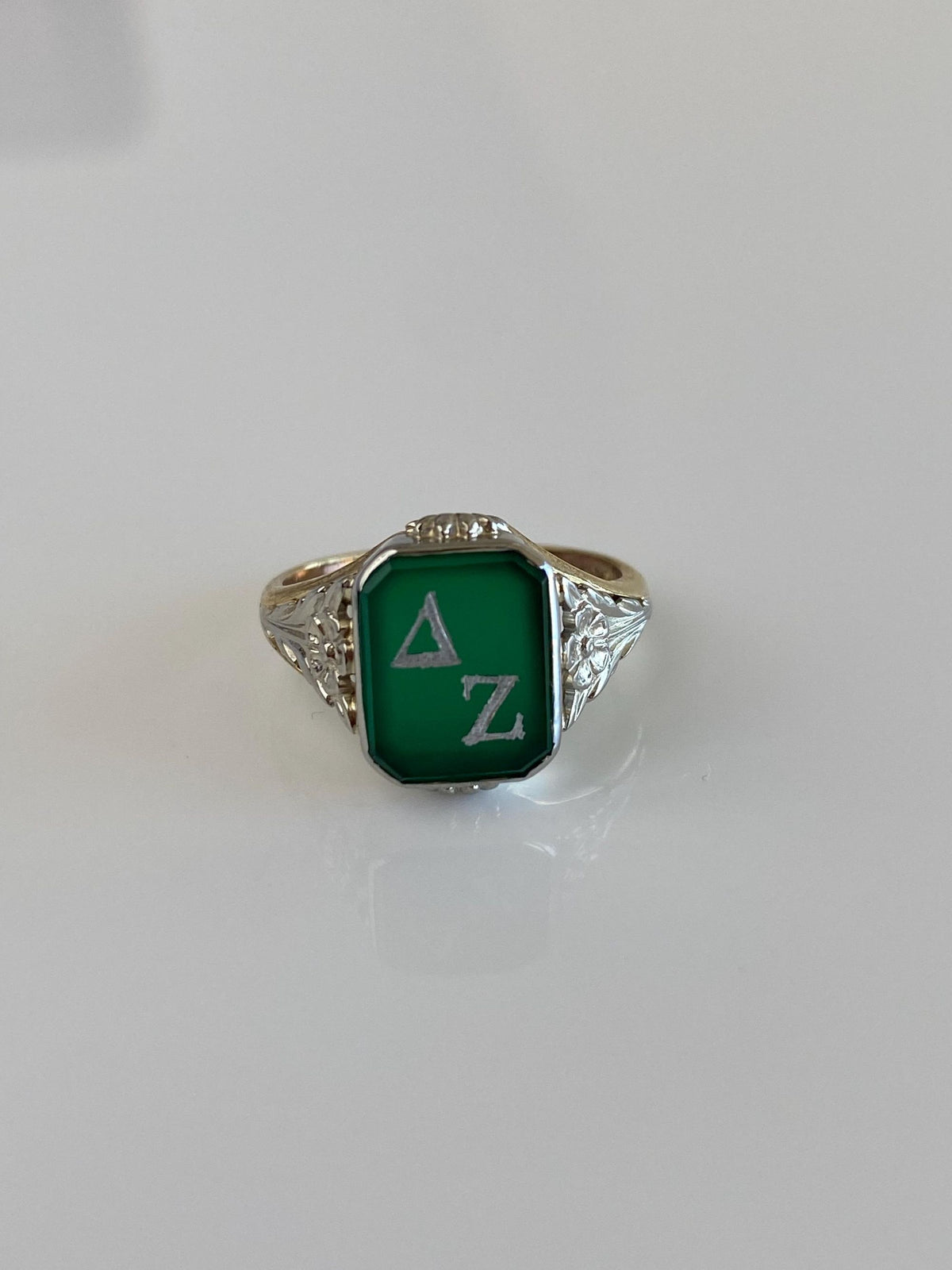 Vintage Solid 10k White & Yellow Gold Green Delta Zeta Art Deco Style Ring - Size 5