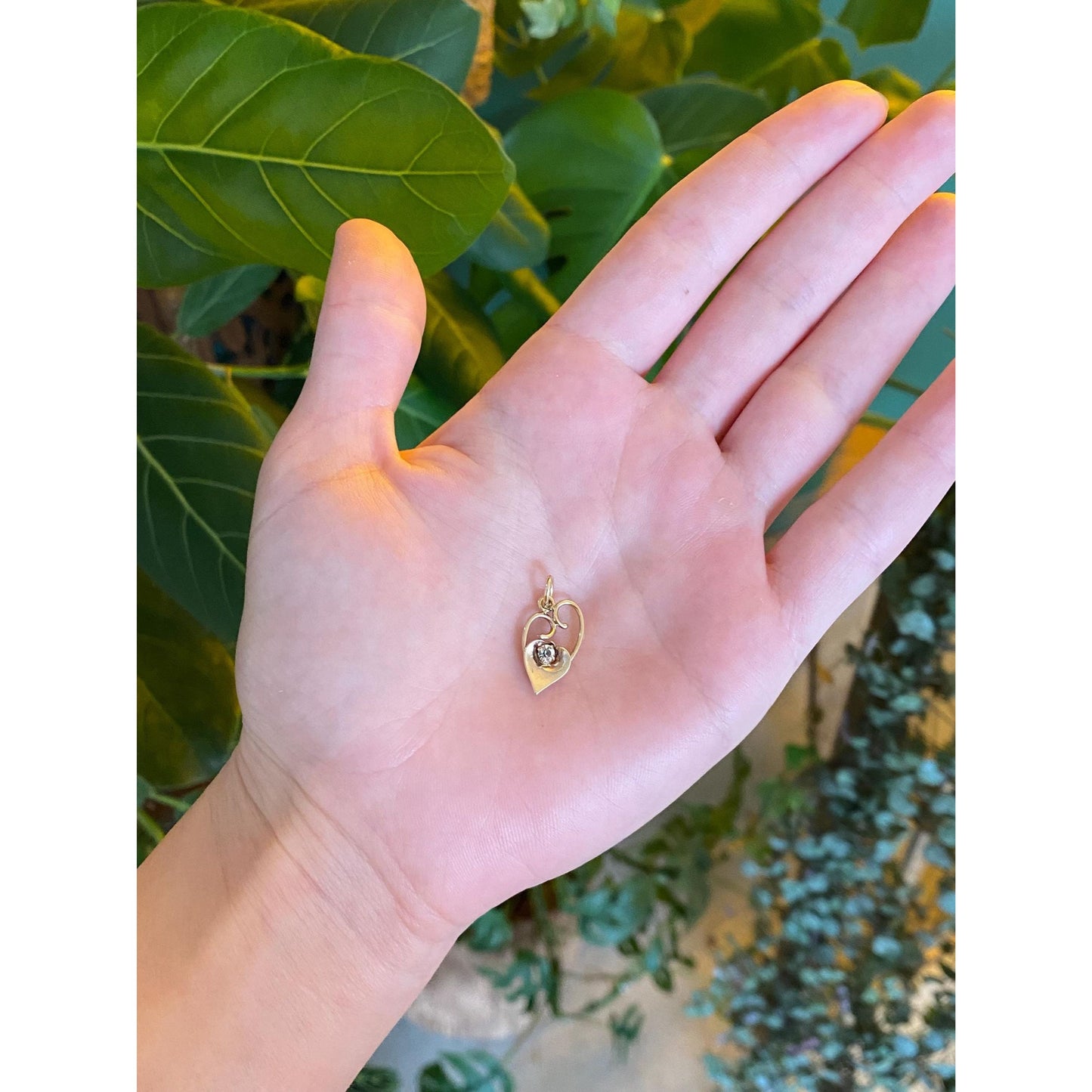 Vintage Solid 10k Yellow Gold Clear Cubic Zirconia Abstract Heart Charm