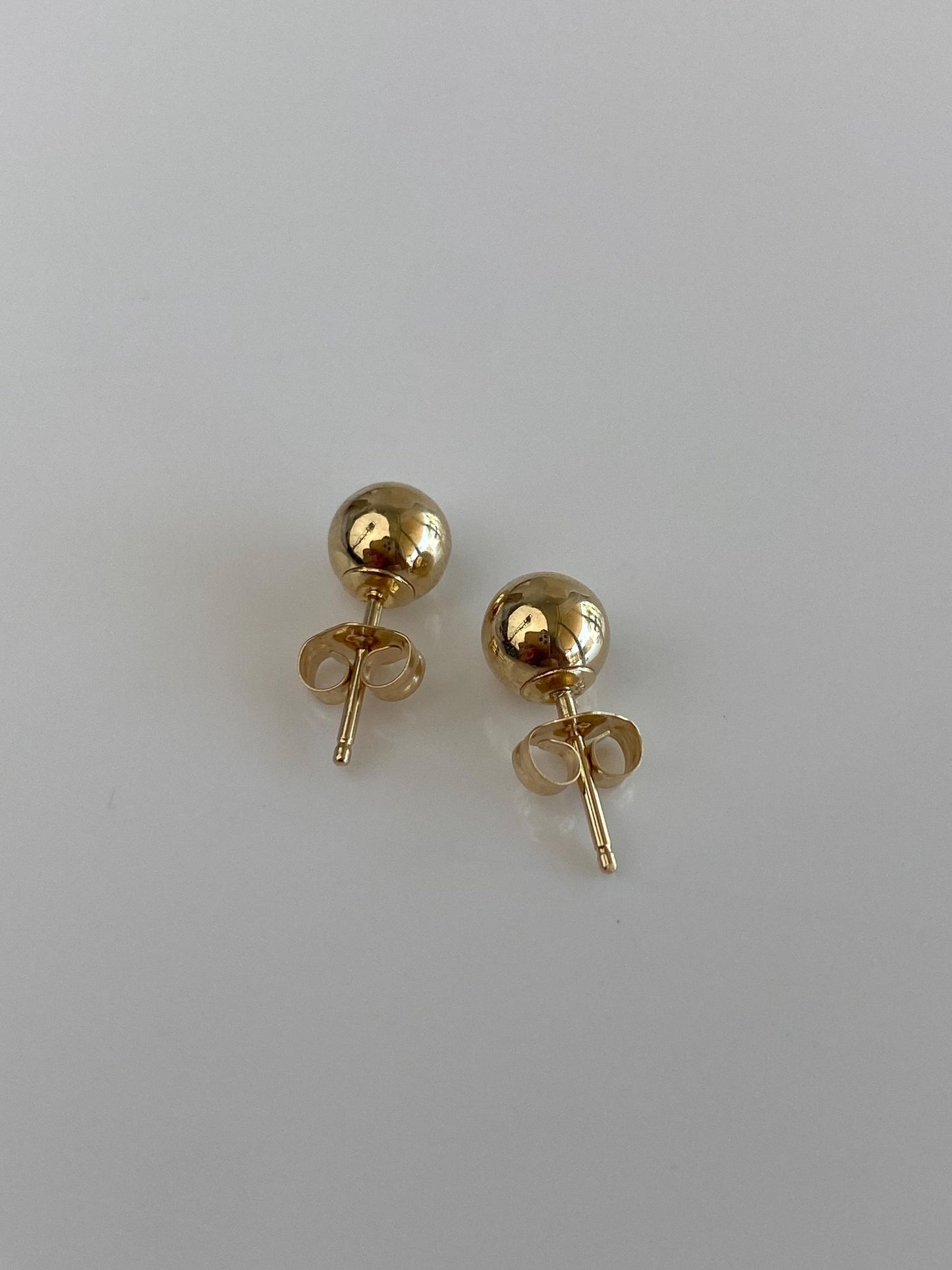 Vintage 14k Yellow Gold Ball Stud Earrings