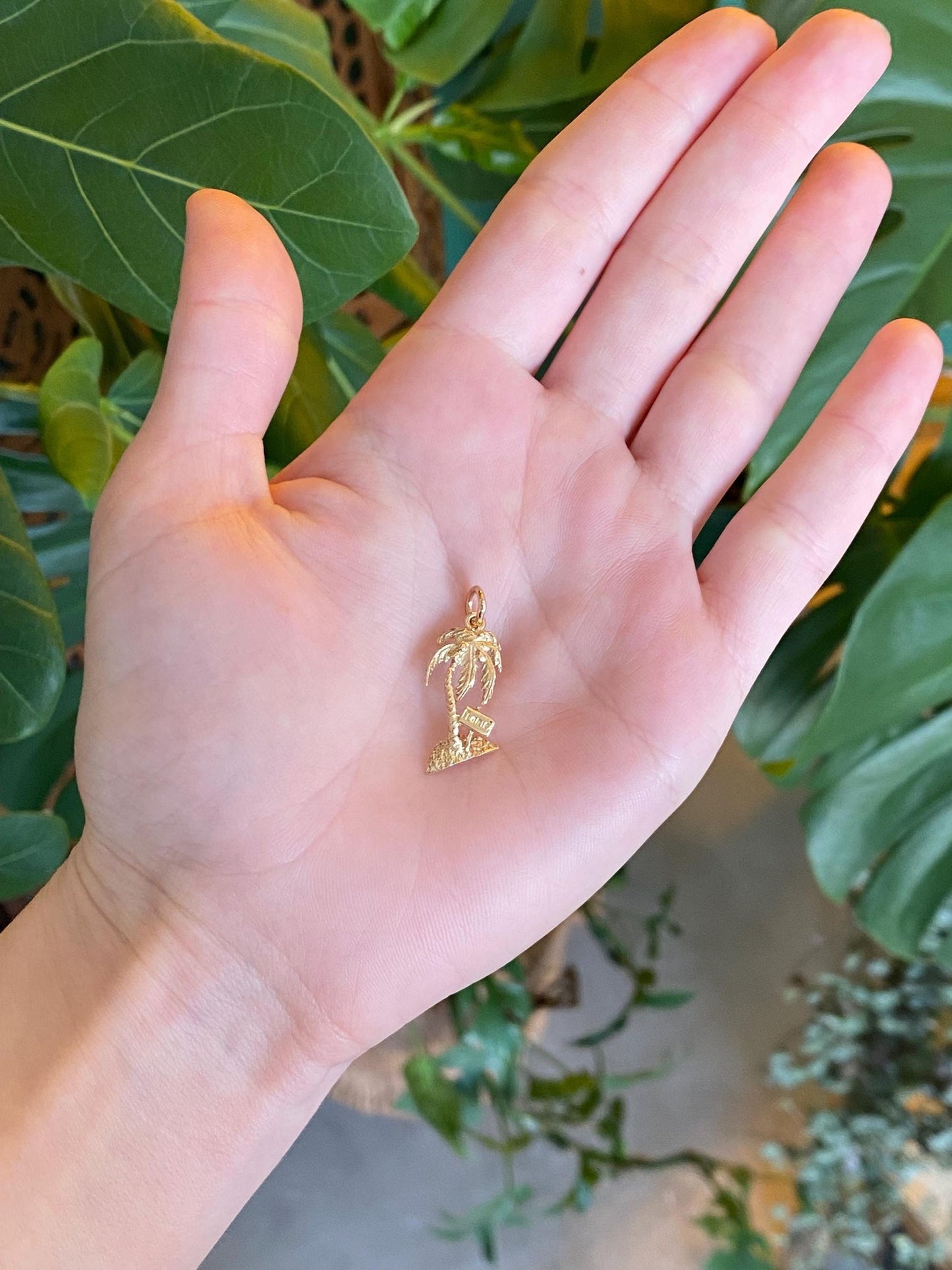 Vintage Solid 14k Yellow Gold Florida Palm Tree Charm