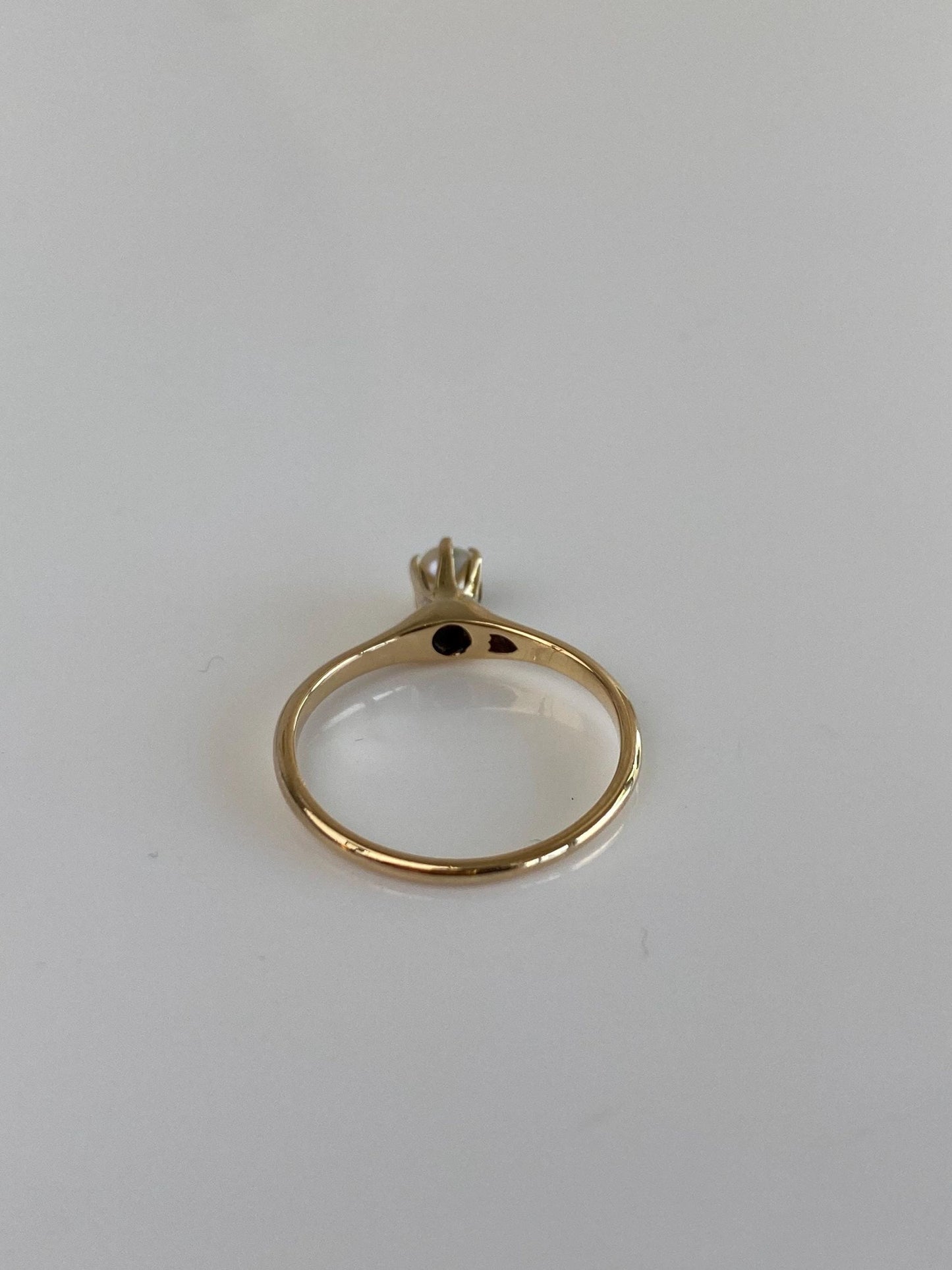 Vintage Solid 14k Yellow Gold Pearl Ring - Size 5