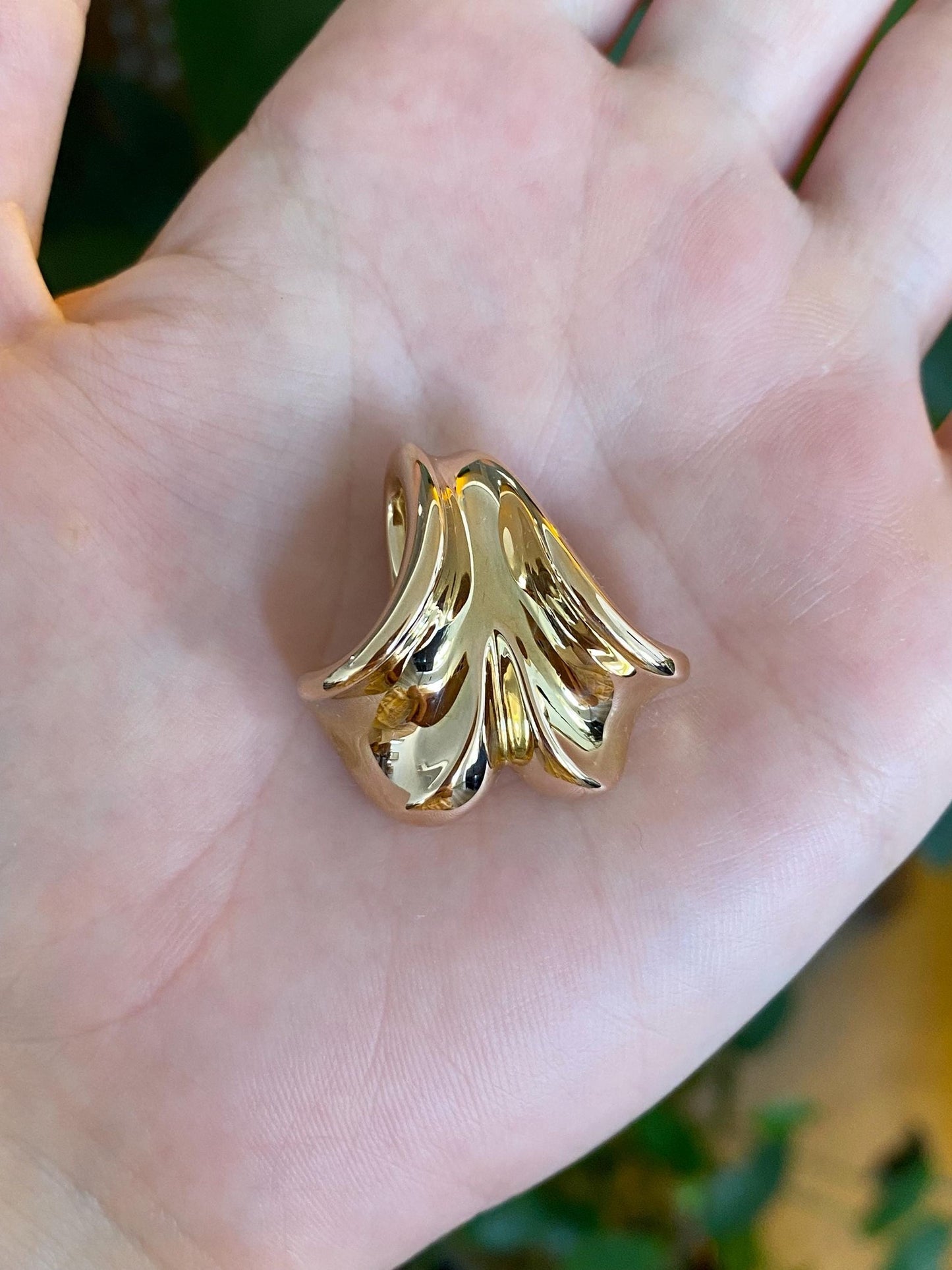 Vintage 14k Yellow Gold Flared Scalloped Slide Charm