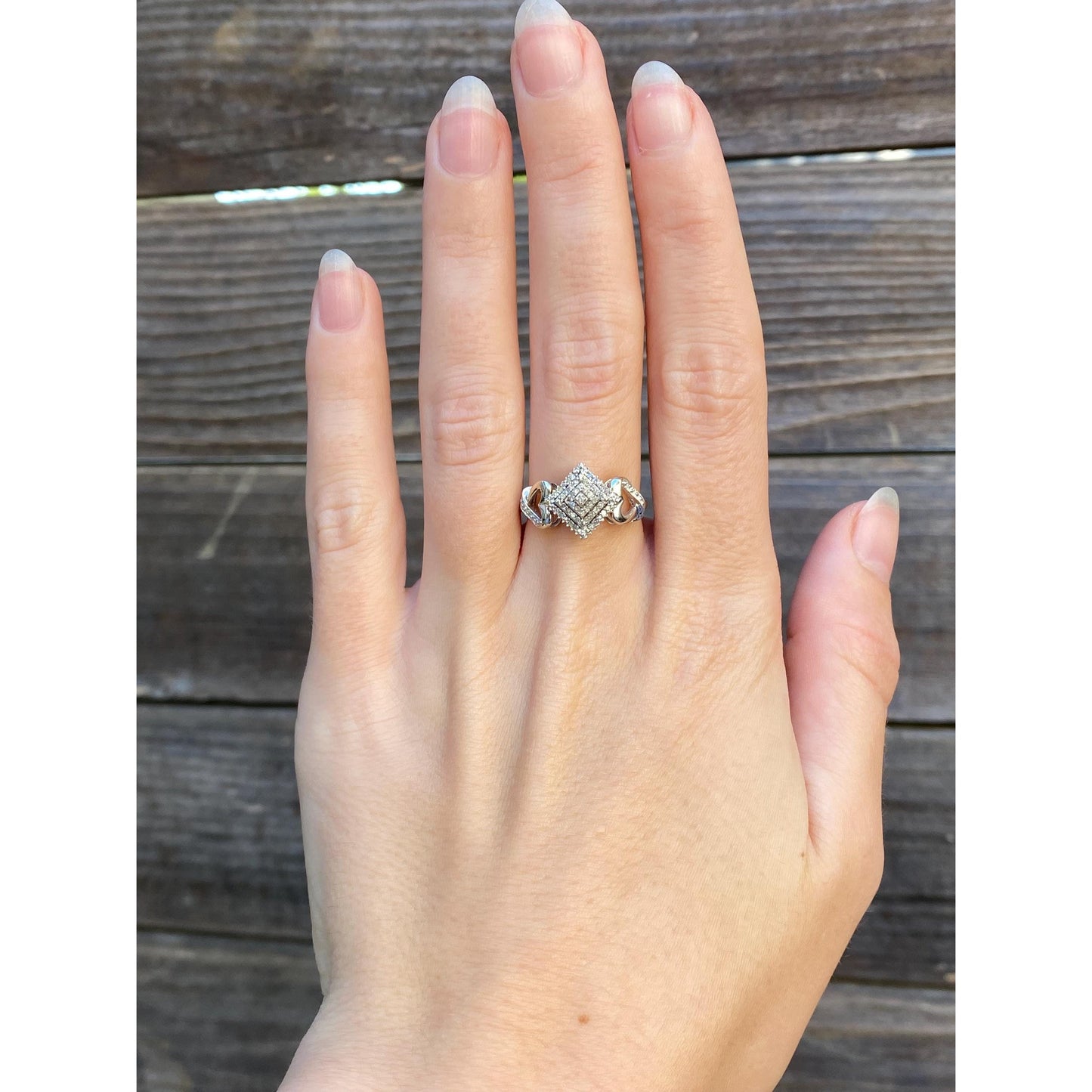 Vintage Solid 10k White Gold Diamond Ring Band - Size 6.25