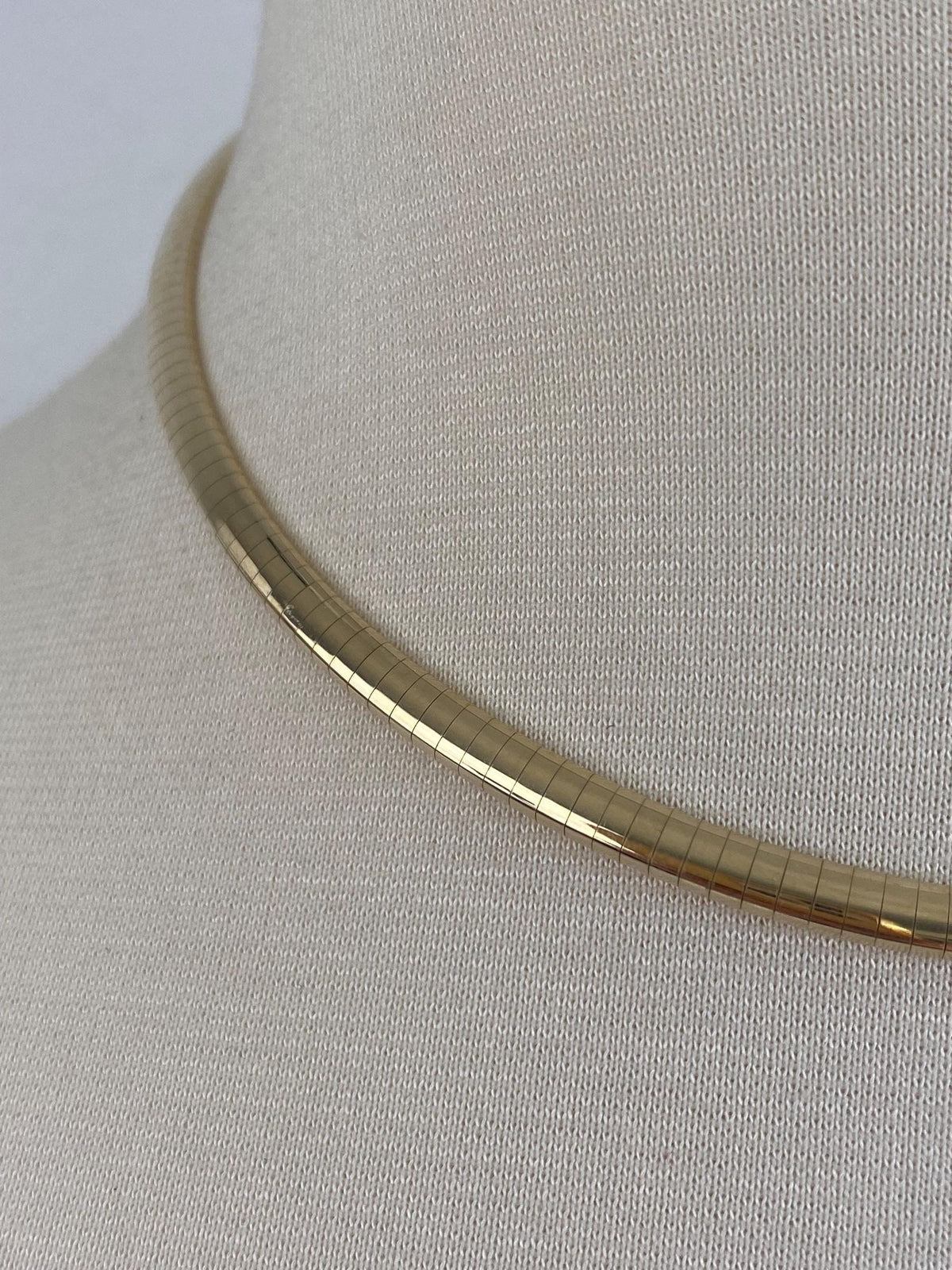 Vintage Solid 14k Yellow Gold Omega Chain Necklace - 15.5 inches