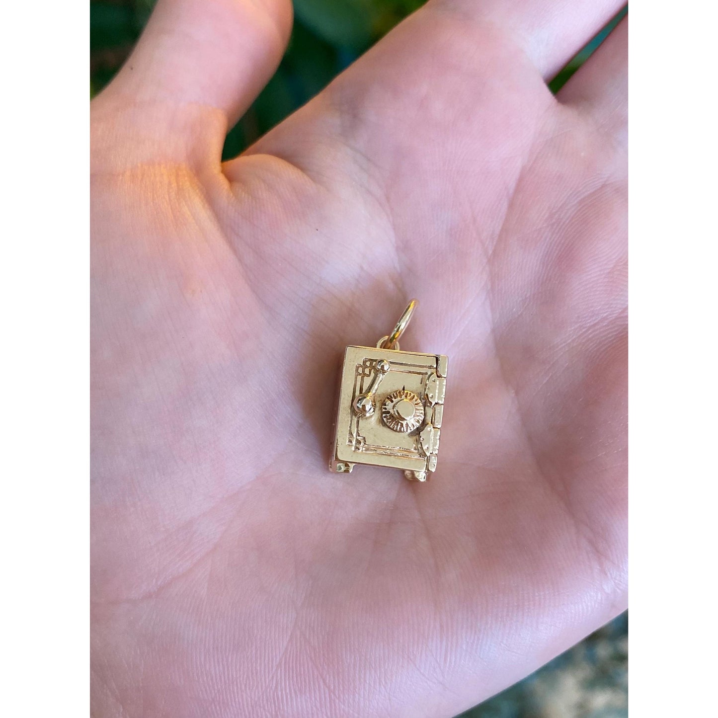 Vintage Solid 14k Yellow Gold Bank Vault Safe Charm