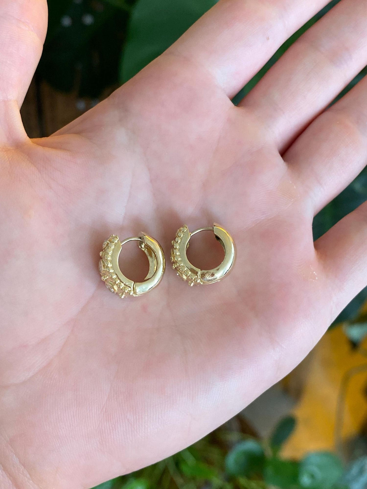 Vintage Solid 14k Yellow Gold Diamonds Chunky Designed Hoop Earrings