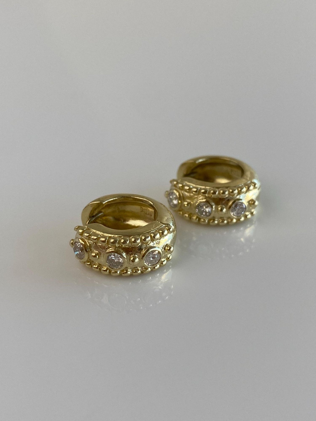 Vintage Solid 14k Yellow Gold Diamonds Chunky Designed Hoop Earrings