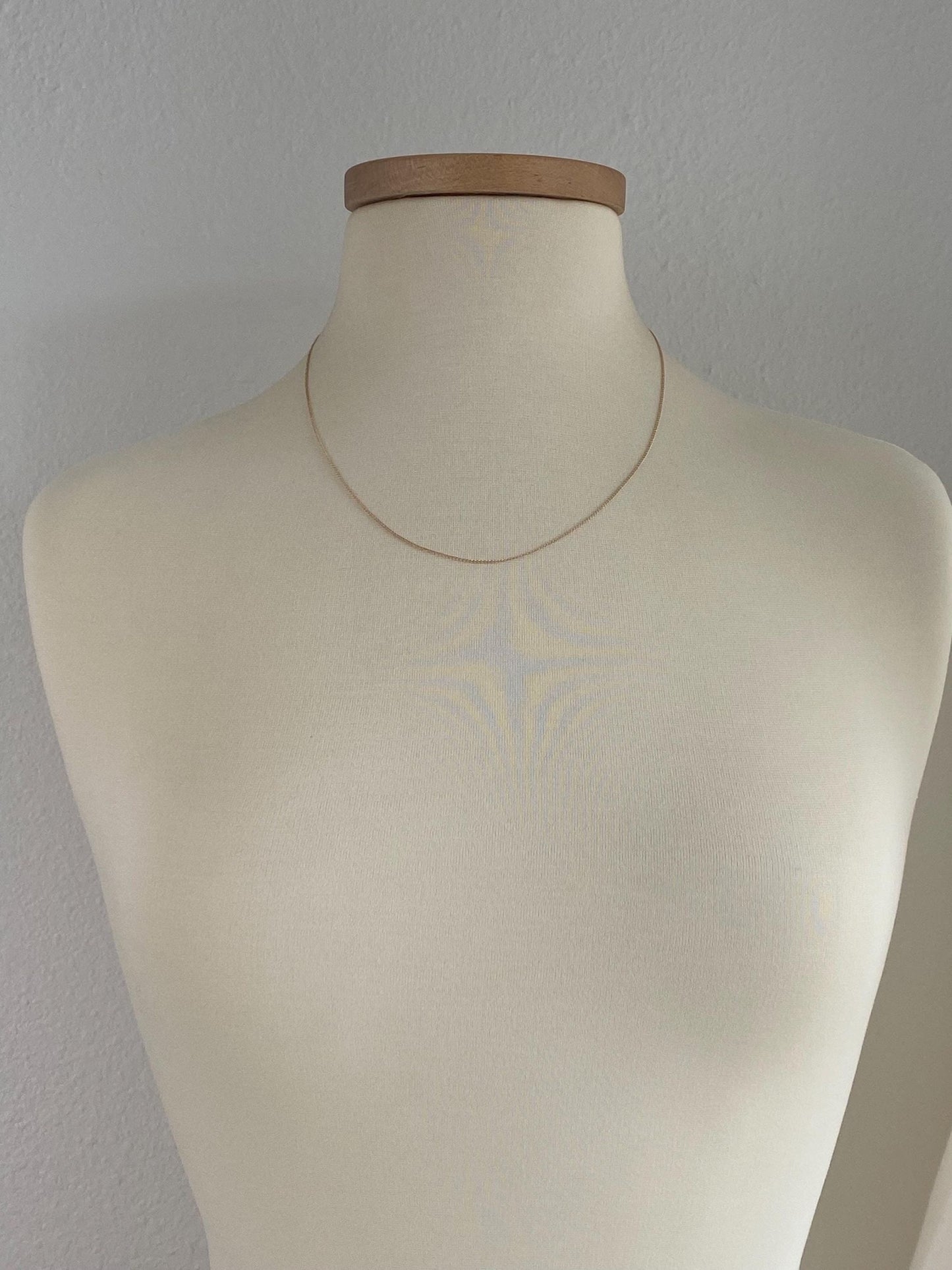 Vintage Solid 14k Yellow Gold Dainty Curb Chain Necklace - 20.25 inches