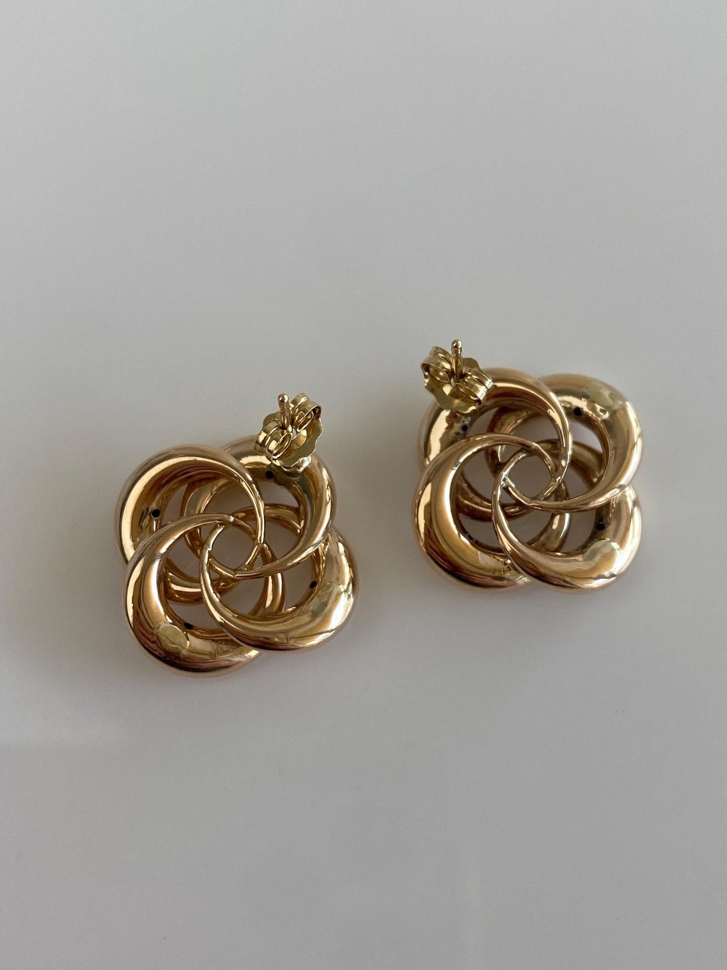 Vintage 10k Yellow Gold Old Designed Knot Stud Earrings