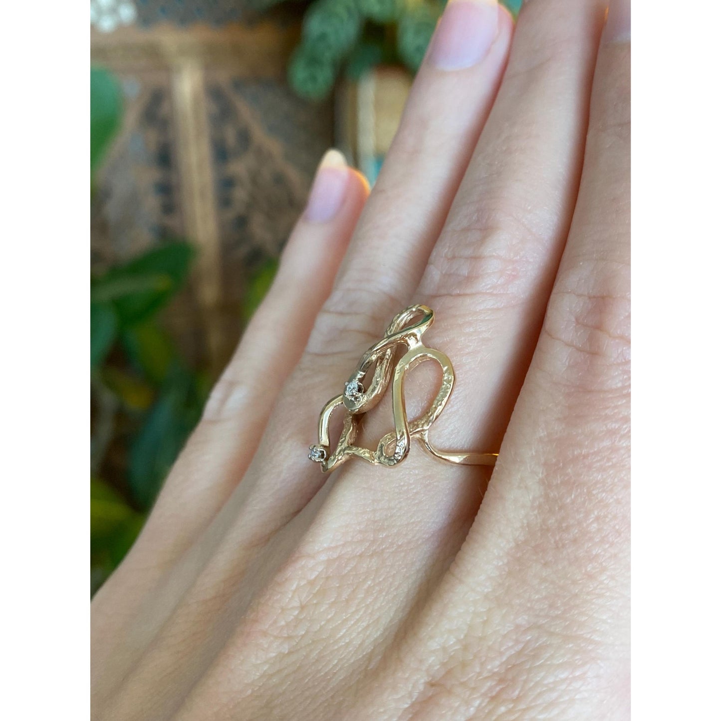 Vintage Solid 14k Yellow Gold Clear Sapphire Loops Ring - Size 6.5