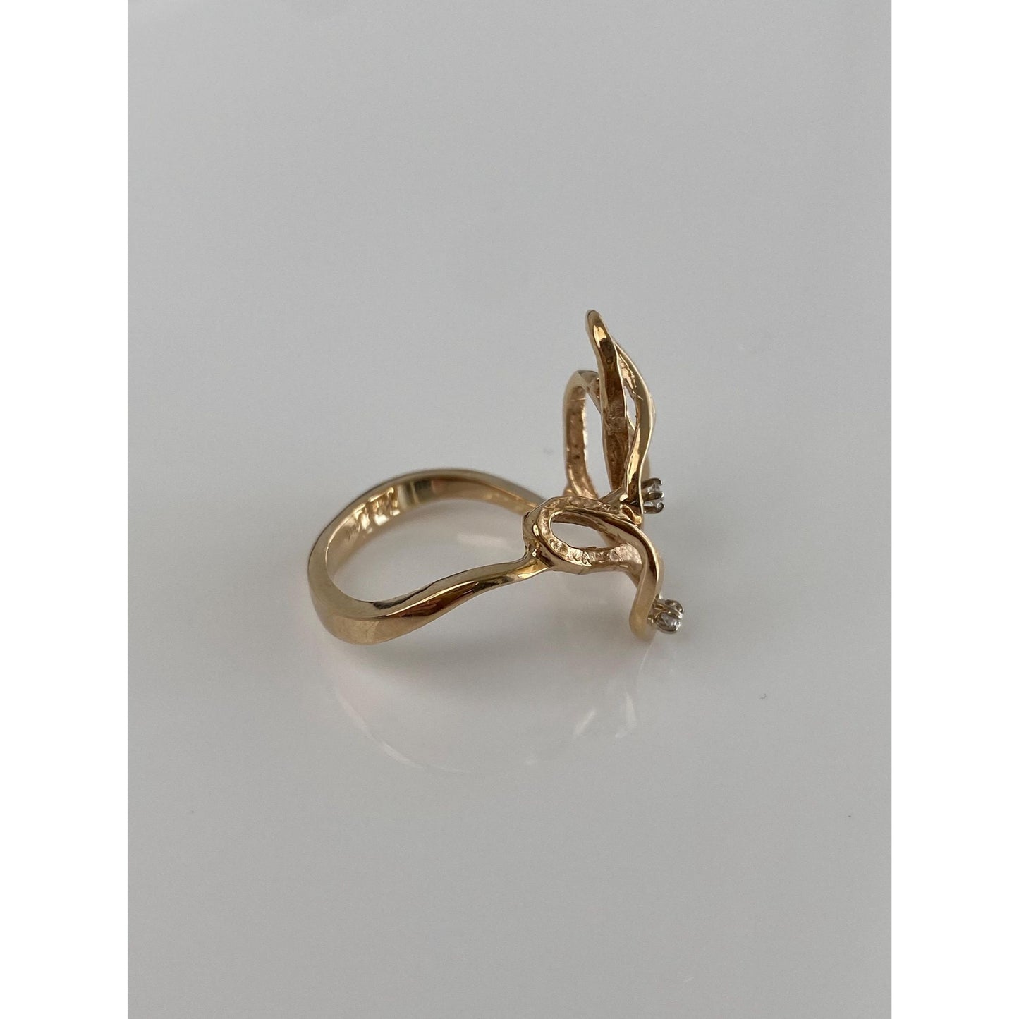 Vintage Solid 14k Yellow Gold Clear Sapphire Loops Ring - Size 6.5