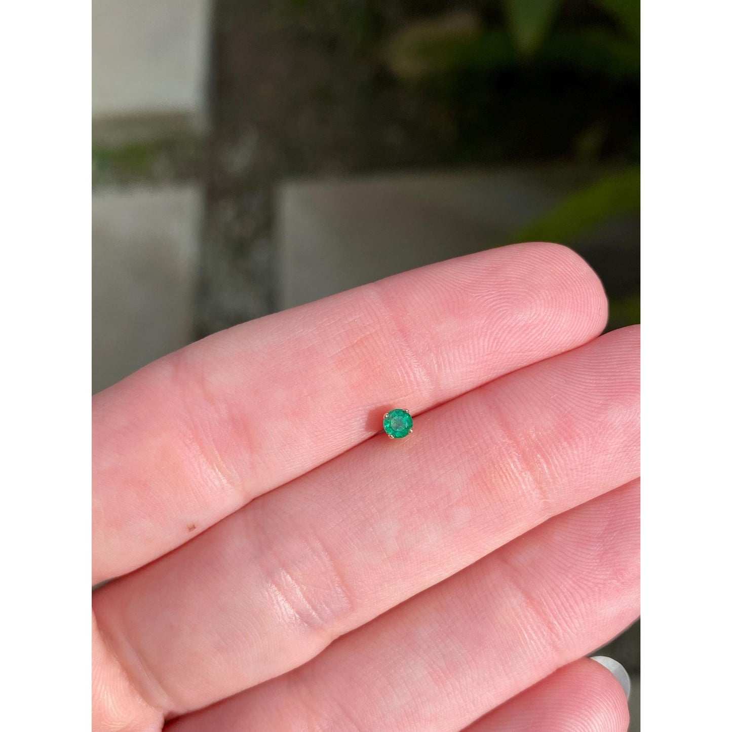 Vintage Solid 14k Yellow Gold SINGLE Green Cubic Zirconia Stud Earring