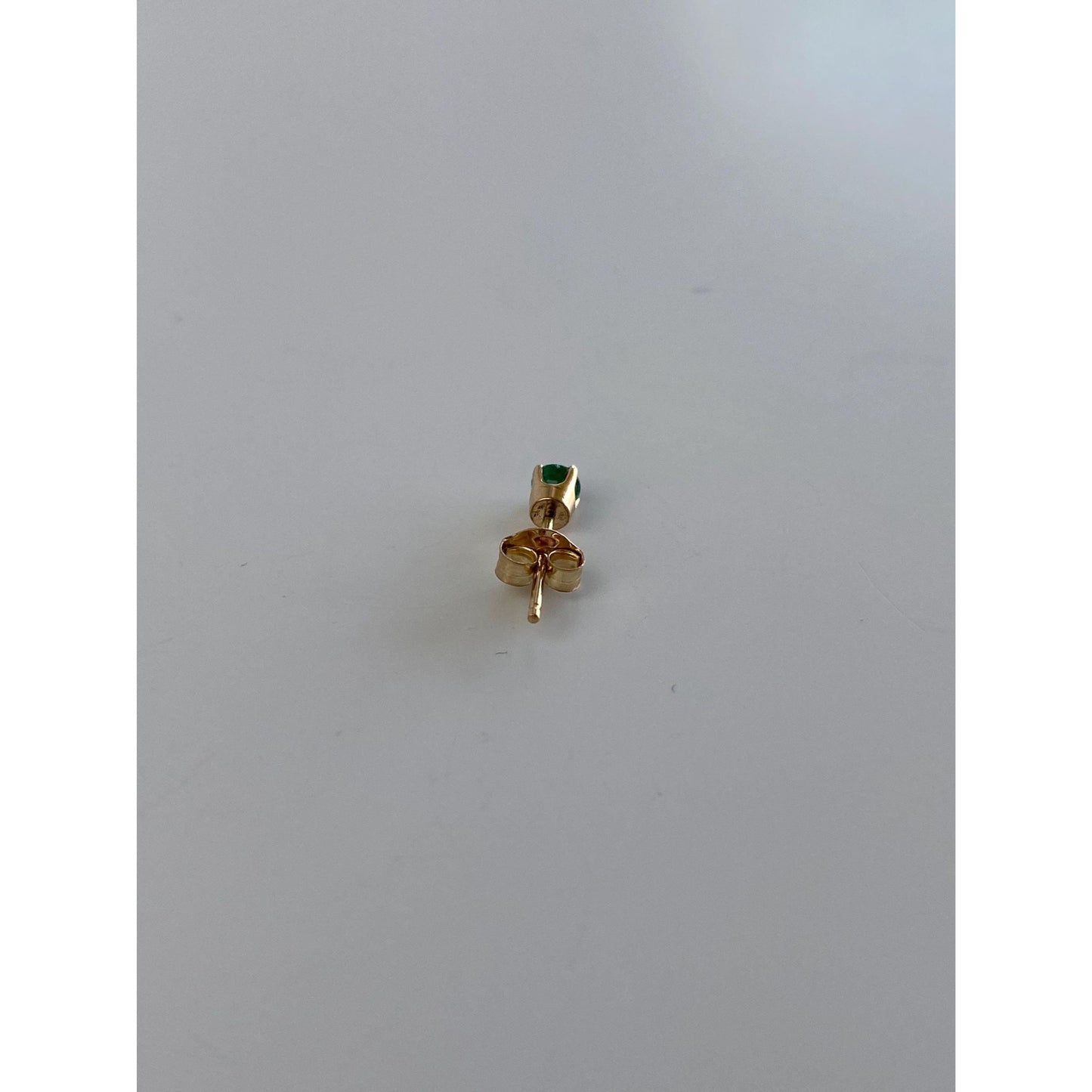 Vintage Solid 14k Yellow Gold SINGLE Green Cubic Zirconia Stud Earring