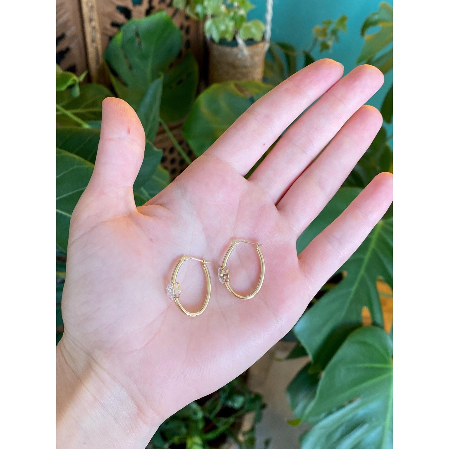 Vintage 14k Yellow Gold Cubic Zirconia Oval Hoop Earrings