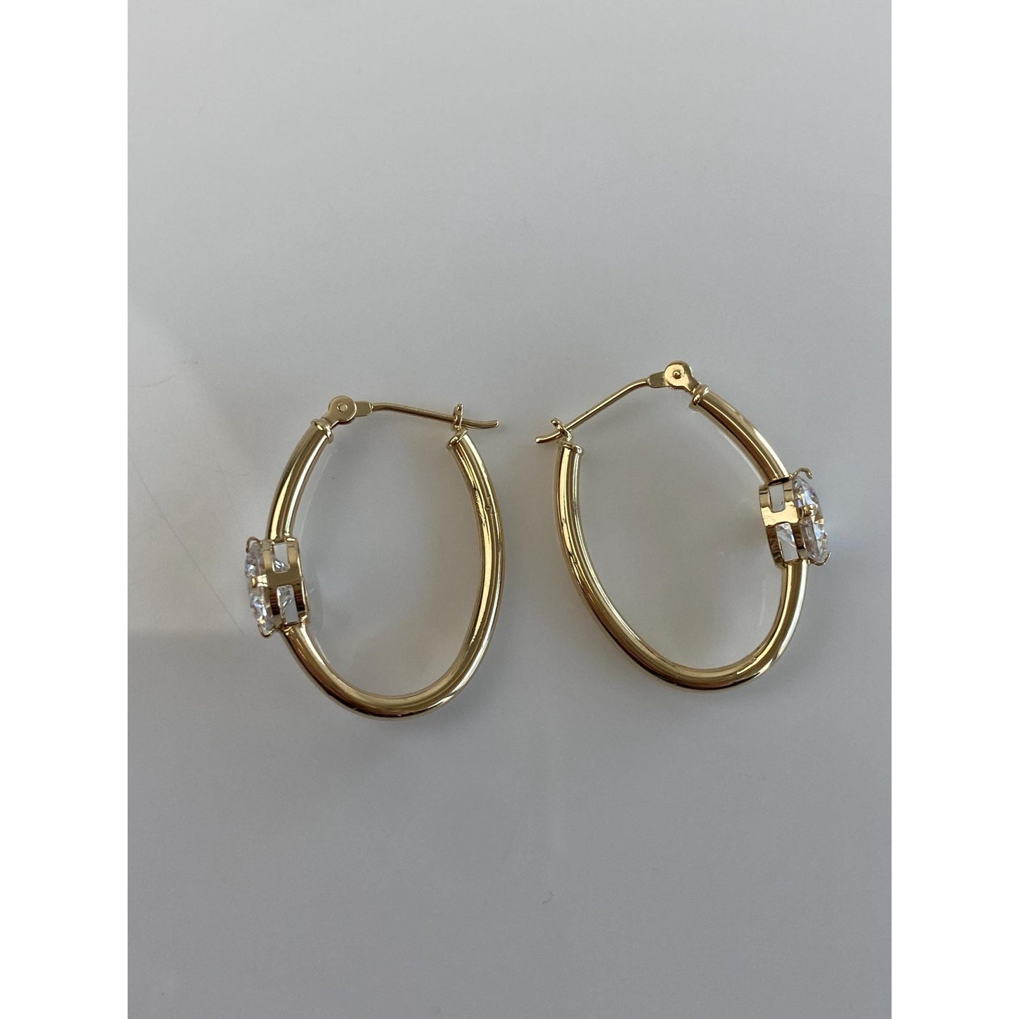 Vintage 14k Yellow Gold Cubic Zirconia Oval Hoop Earrings
