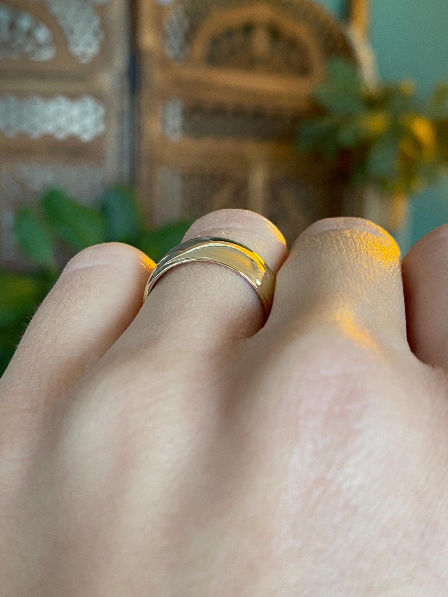 Vintage Solid 14k Yellow Gold Wide Lined Ring Band - Size 5.75