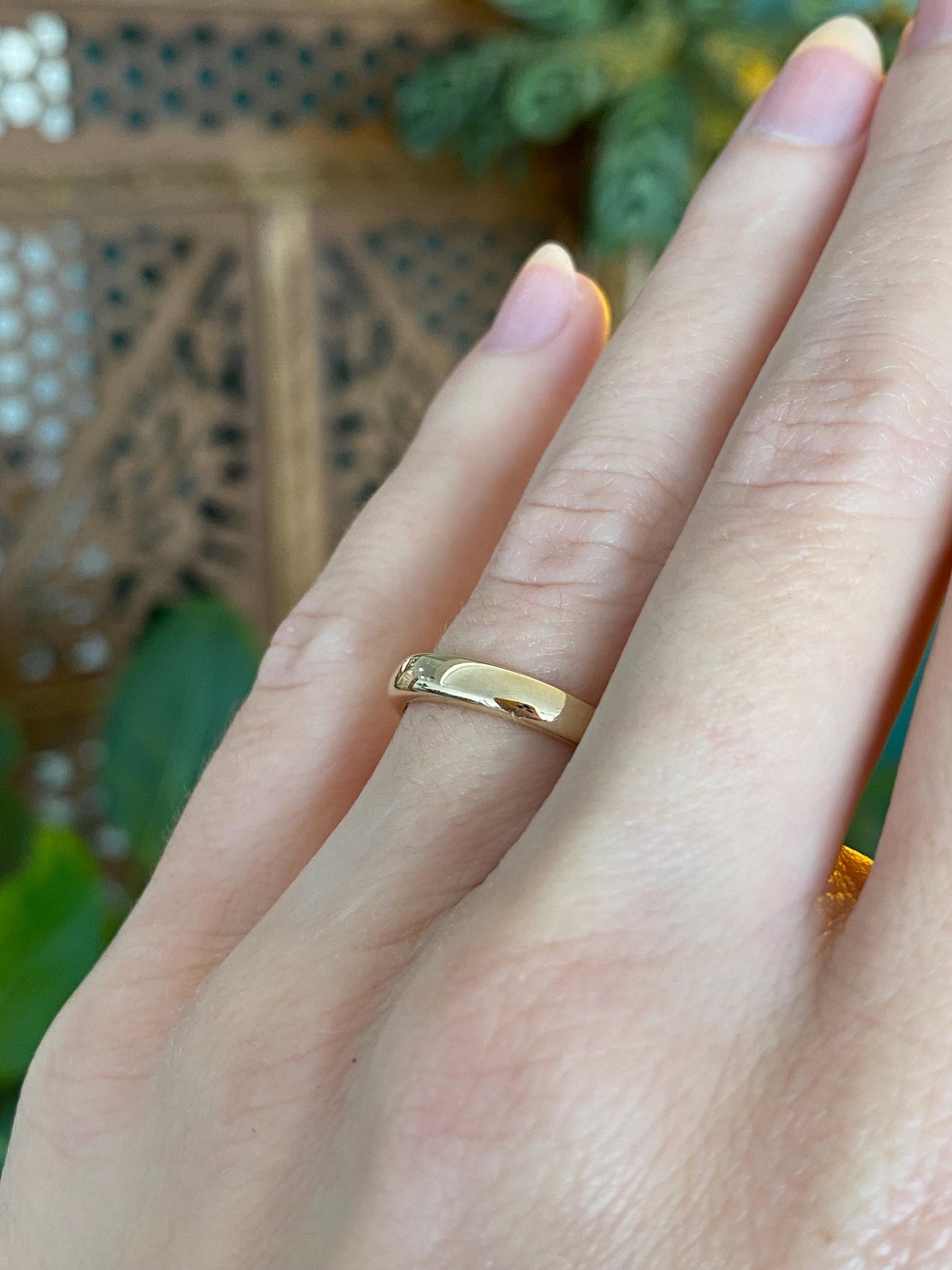 Vintage Solid 14k Yellow Gold Ring Band - Size 5.75