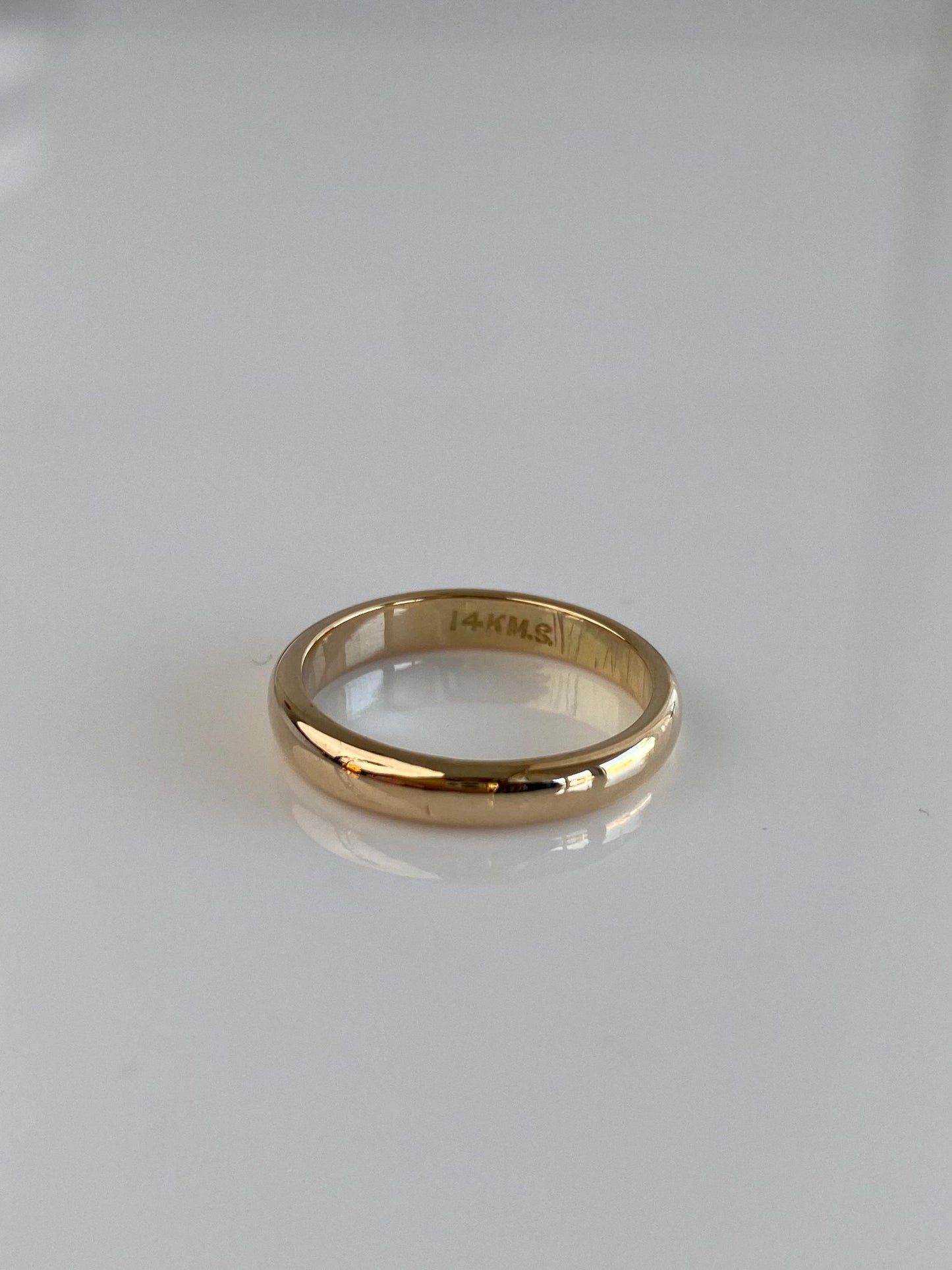 Vintage Solid 14k Yellow Gold Ring Band - Size 5.75