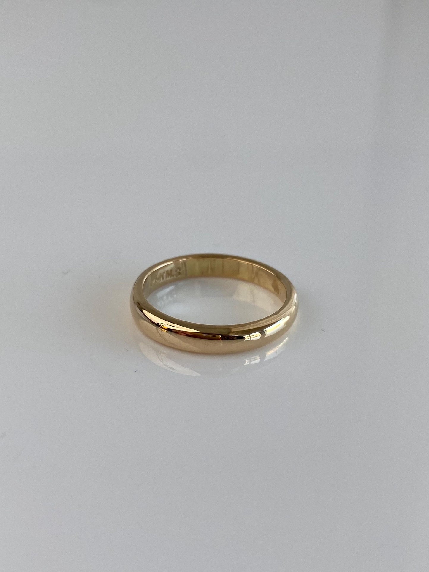 Vintage Solid 14k Yellow Gold Ring Band - Size 5.75