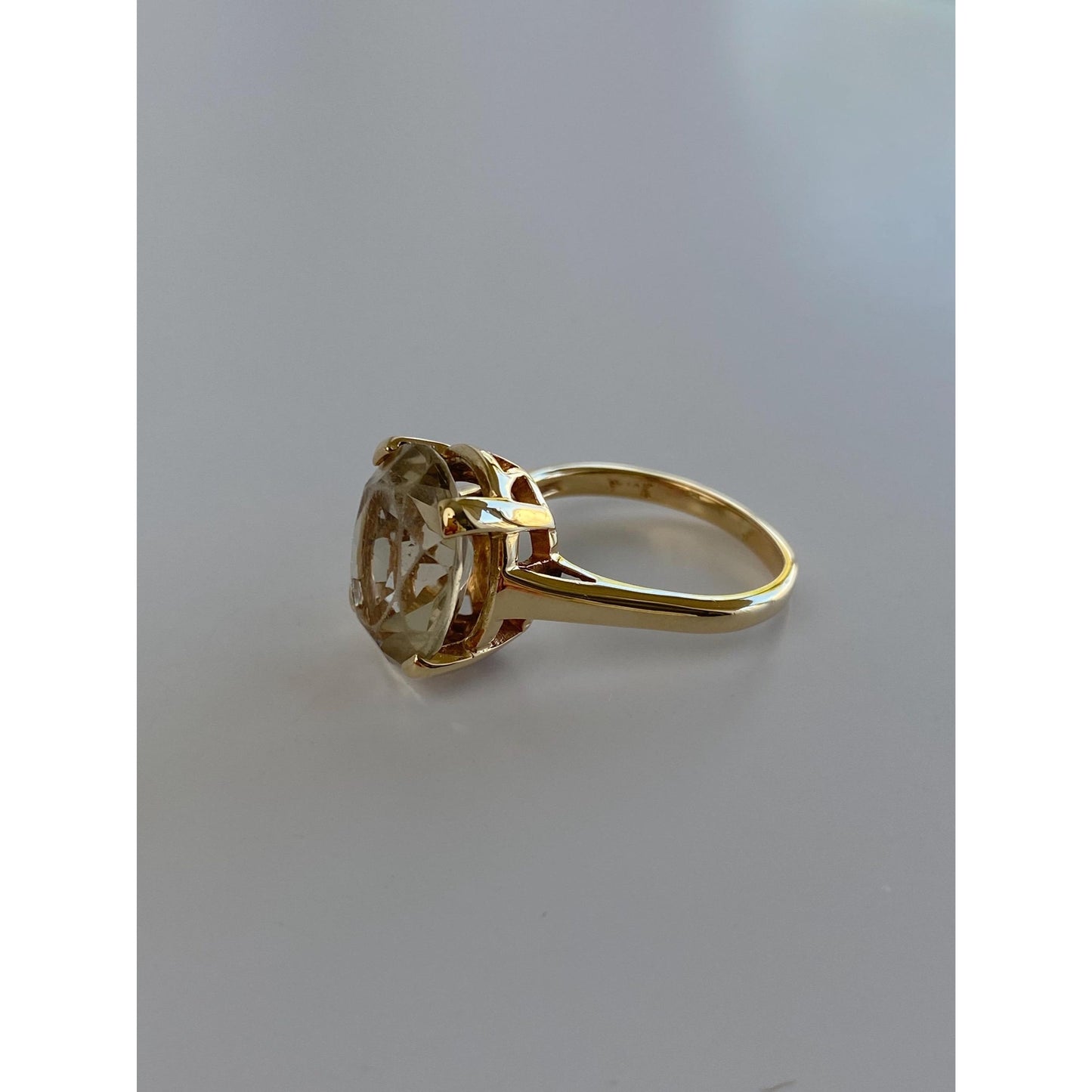 Vintage Solid 10k Yellow Gold Clear Quartz Ring - Size 7.5